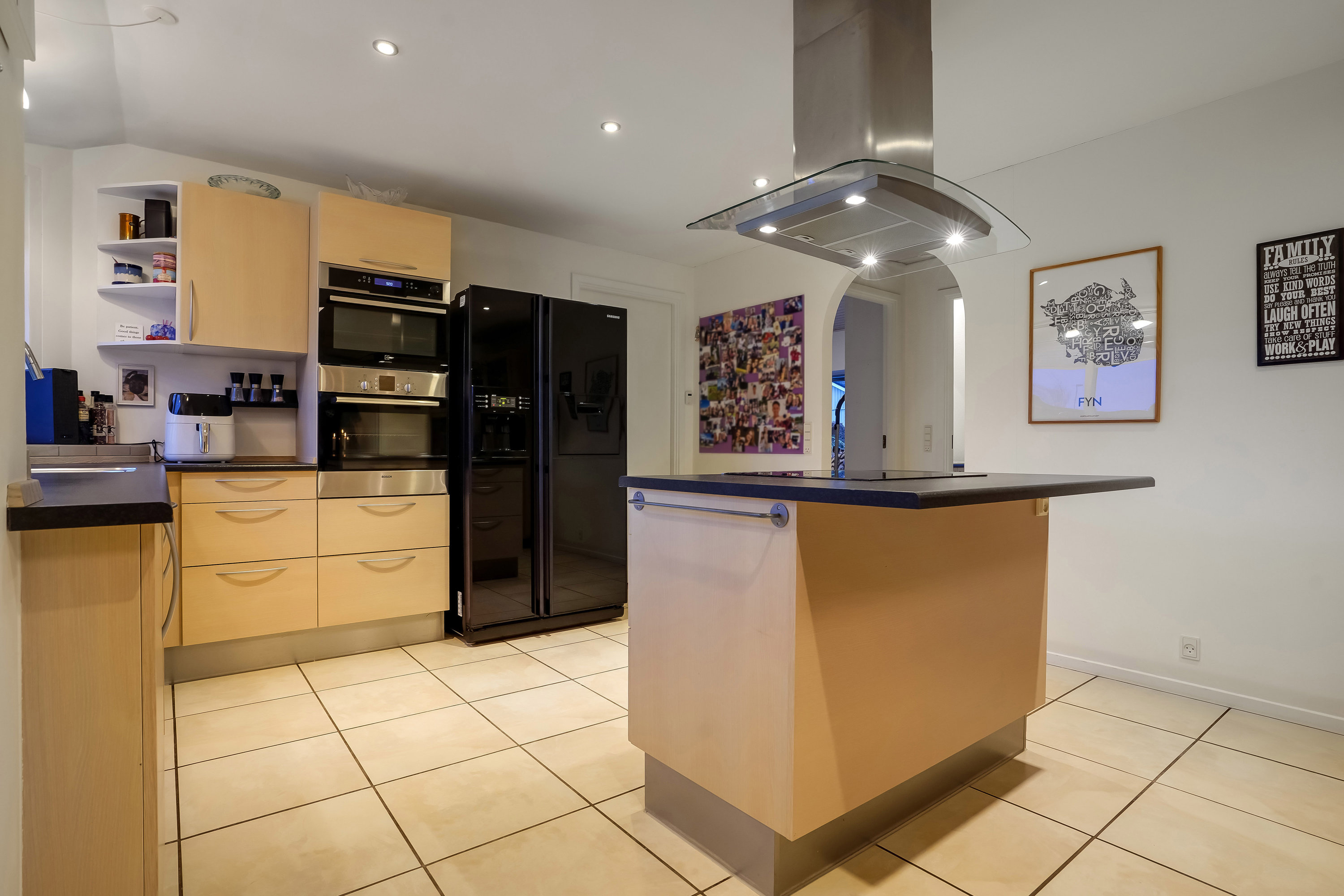 Fremhævet køkken billede i fuldskærmstilstand. Billede af Sydmarksvej 13, Verninge, 5690 Tommerup