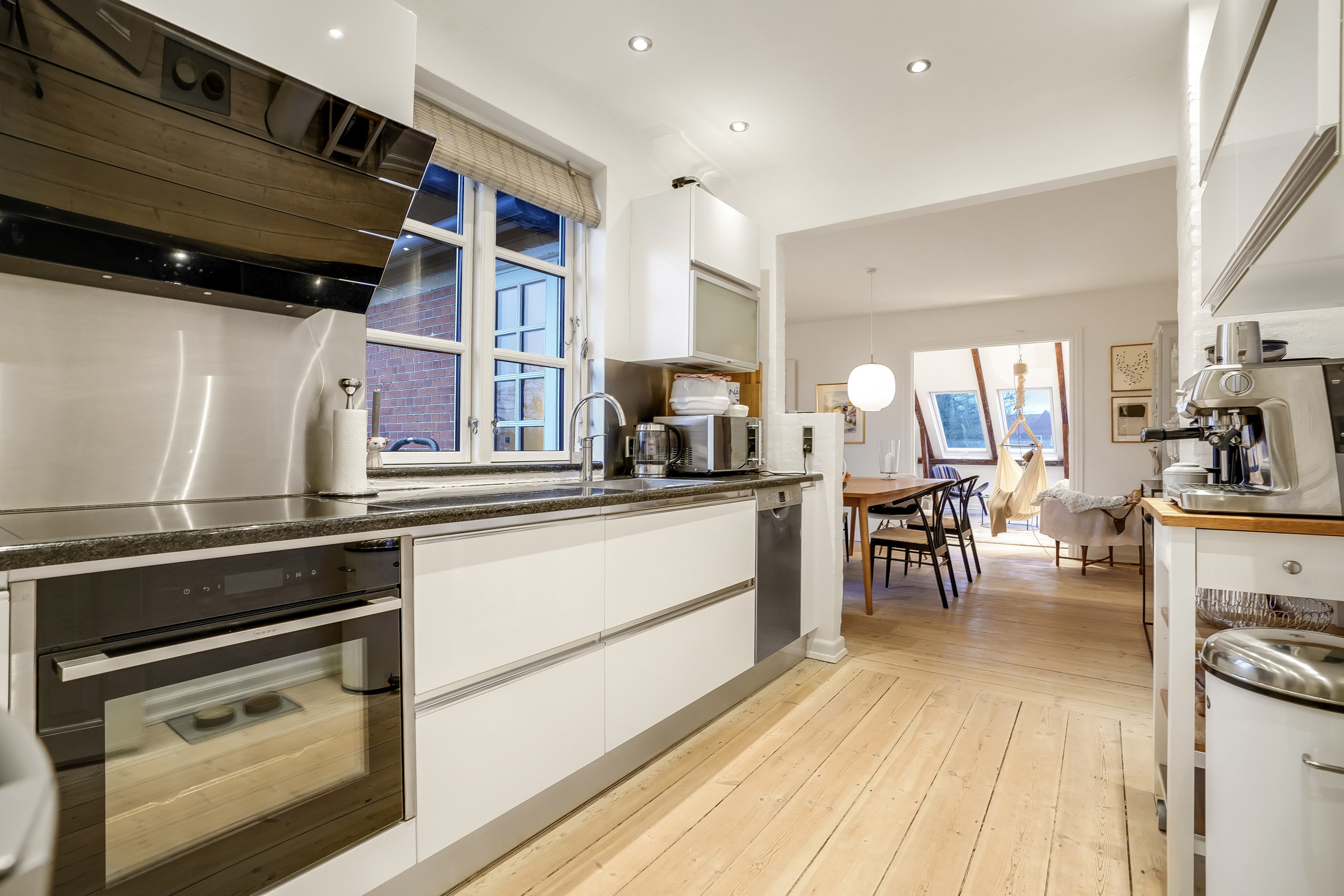 Fremhævet køkken billede i fuldskærmstilstand. Billede af Kastanievej 12, 1., 5230 Odense M