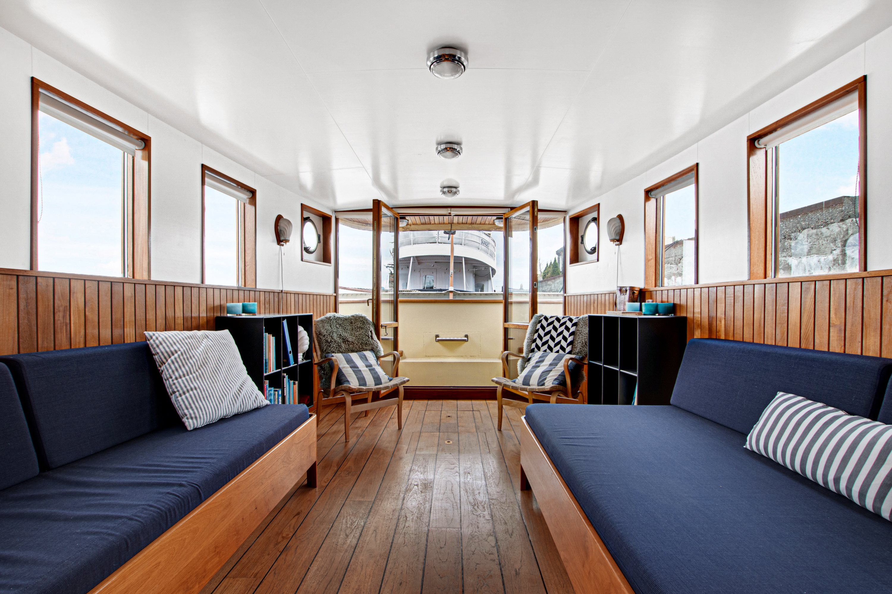 Fremhævet stue billede i fuldskærmstilstand. Billede af Refshalevej 141G, 1432 København K