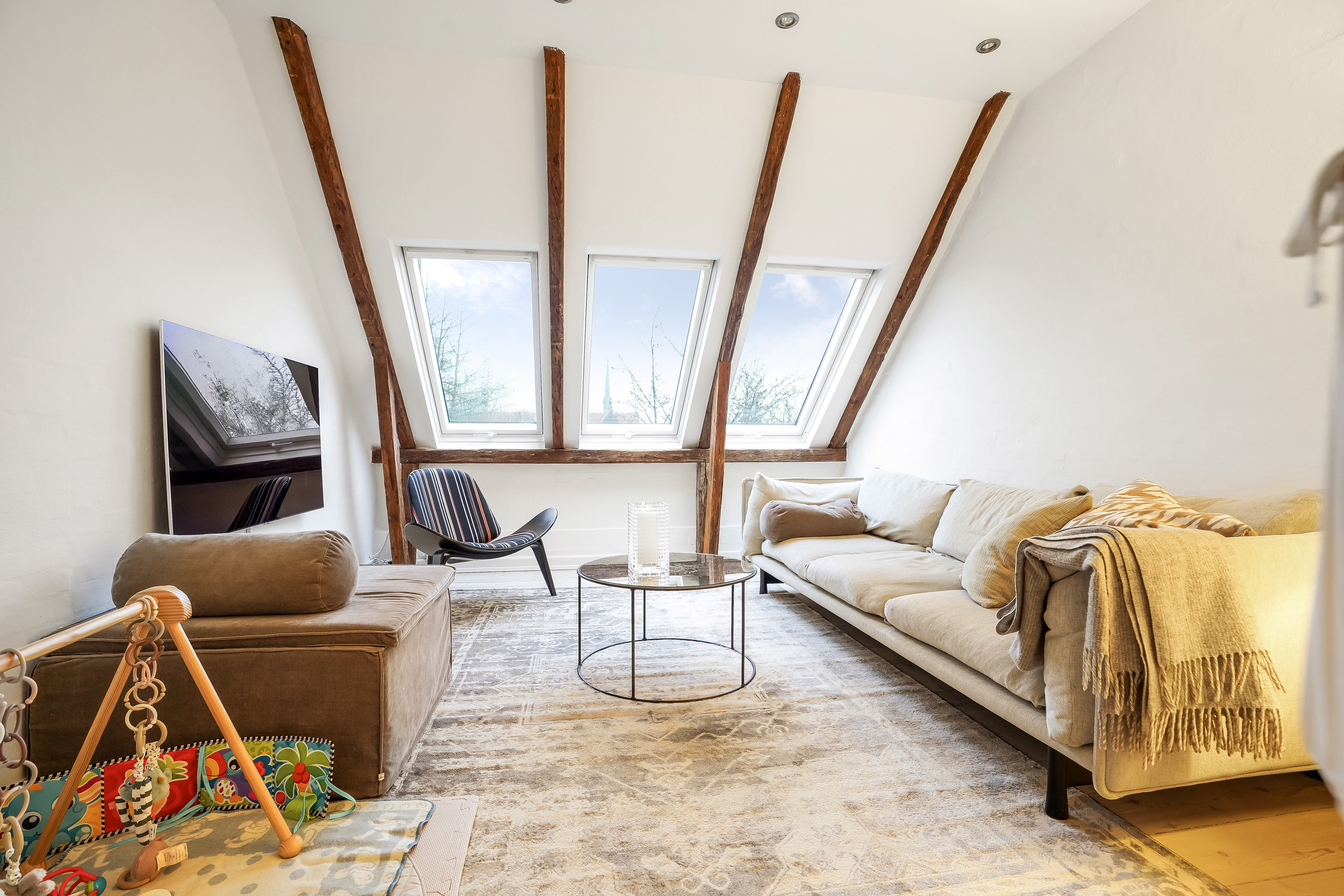 Miniaturebillede 1: stue. Billede af Kastanievej 12, 1., 5230 Odense M