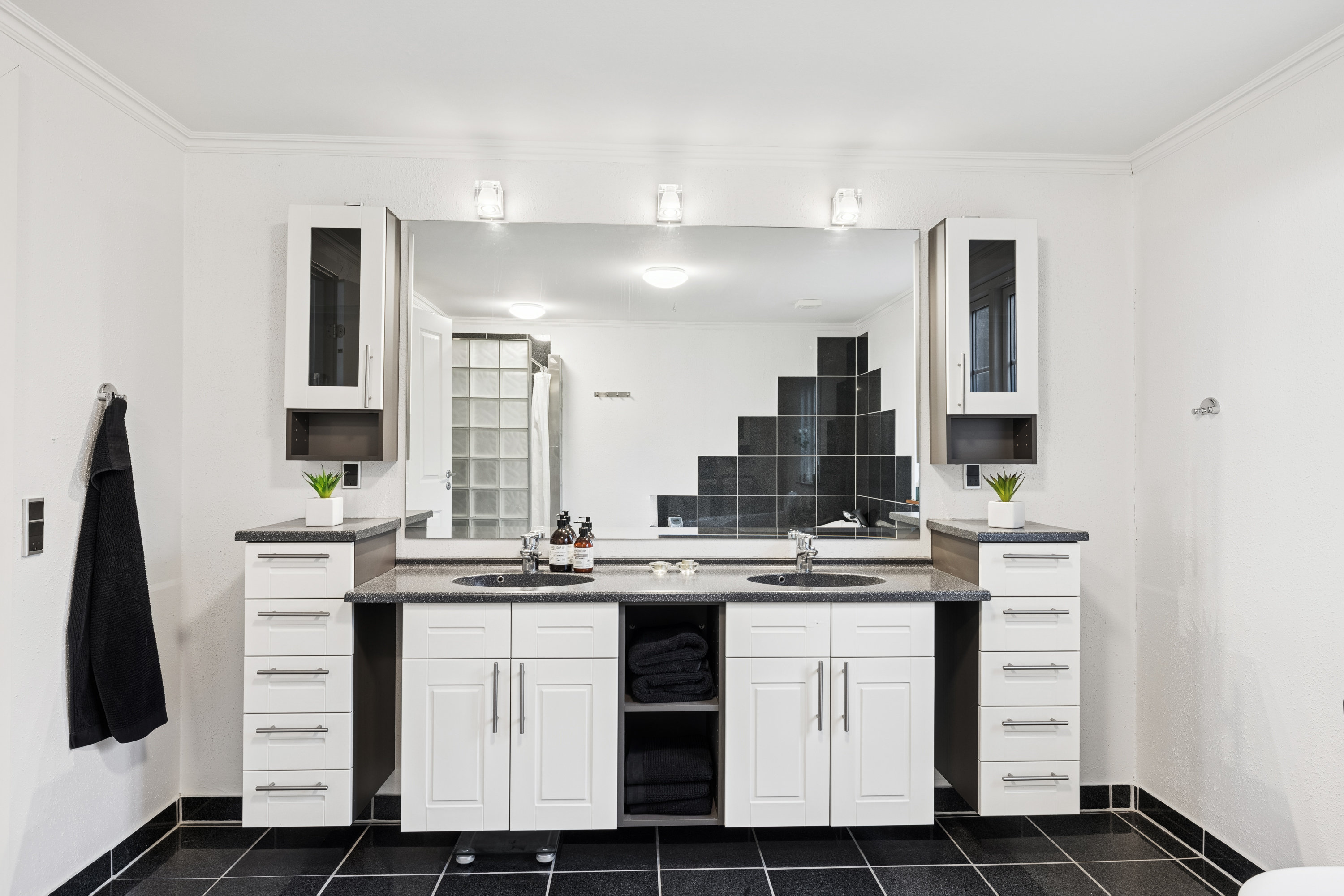 Fremhævet køkken billede i fuldskærmstilstand. Billede af Venøvej 33, Ørslevkl Sø, 7840 Højslev