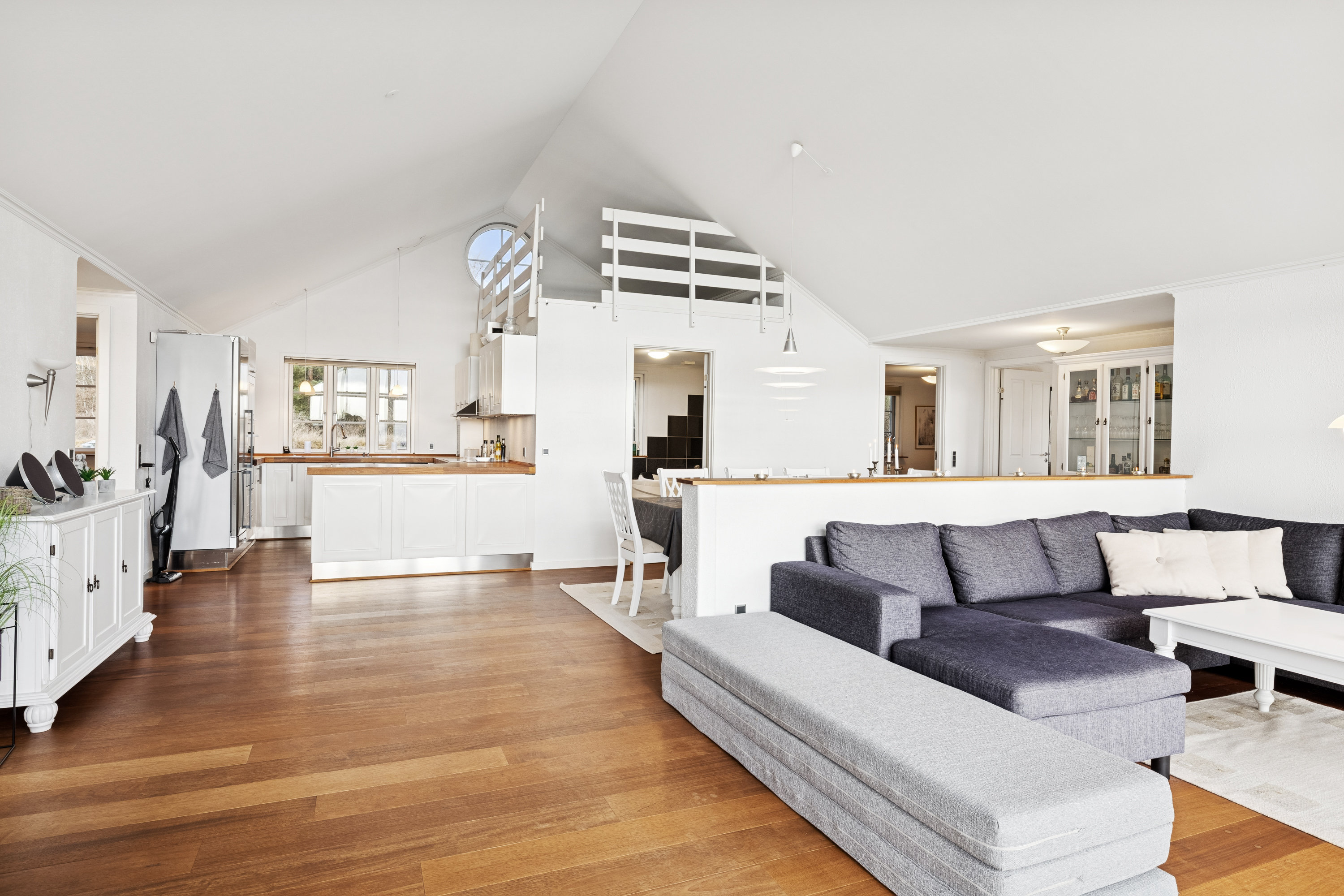 Fremhævet stue billede i fuldskærmstilstand. Billede af Venøvej 33, Ørslevkl Sø, 7840 Højslev