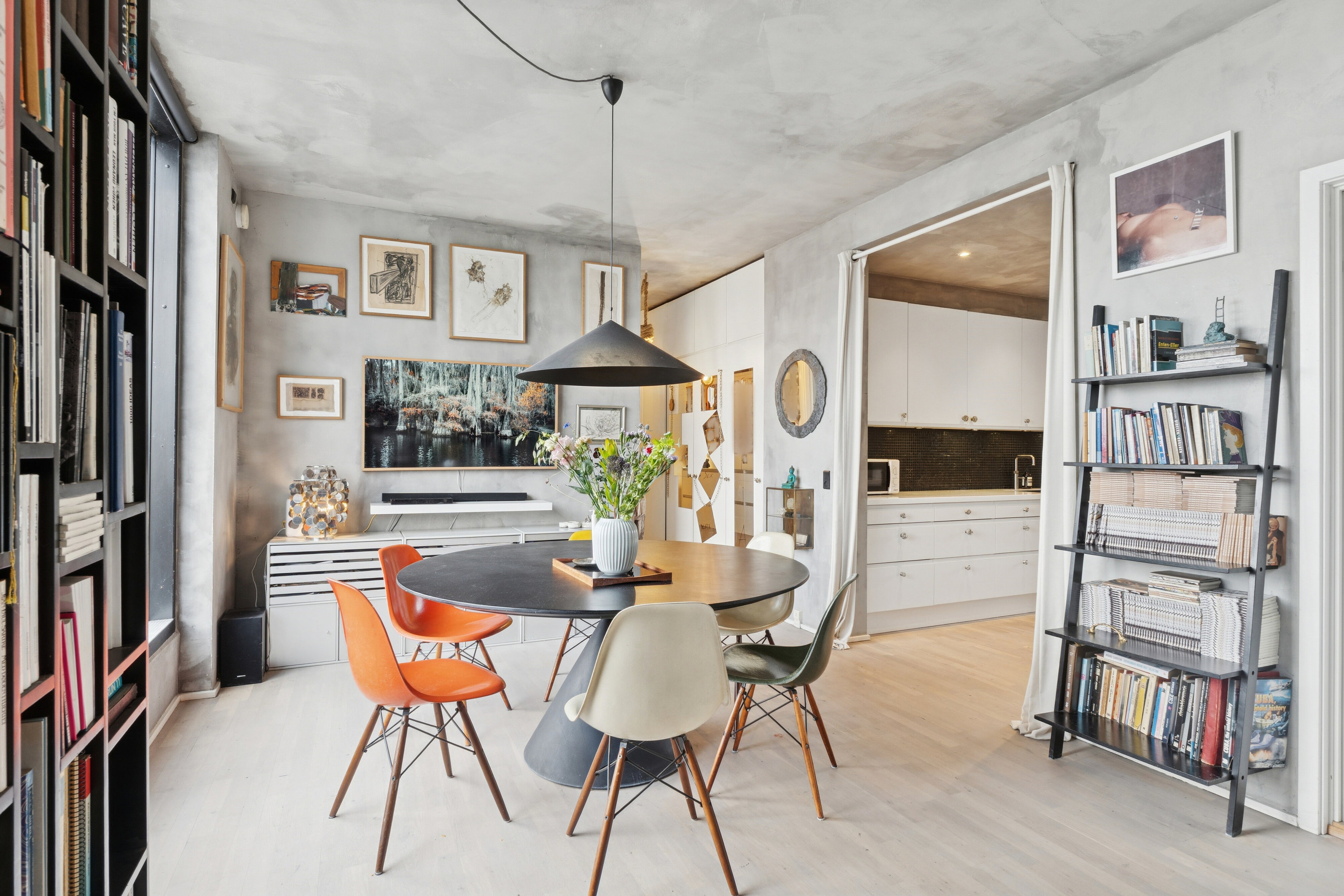 Fremhævet spisestue billede i fuldskærmstilstand. Billede af Dampfærgevej 12, 6. tv., 2100 København Ø