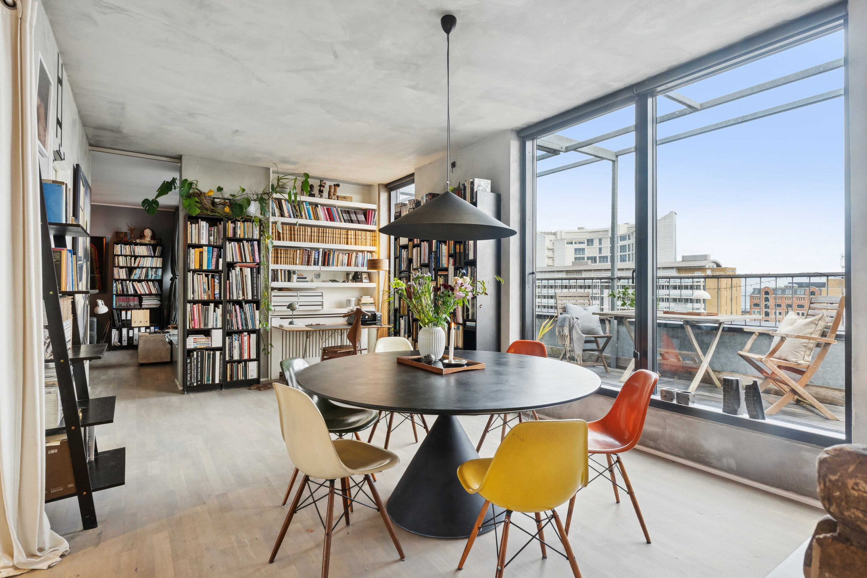 Fremhævet spisestue billede i fuldskærmstilstand. Billede af Dampfærgevej 12, 6. tv., 2100 København Ø