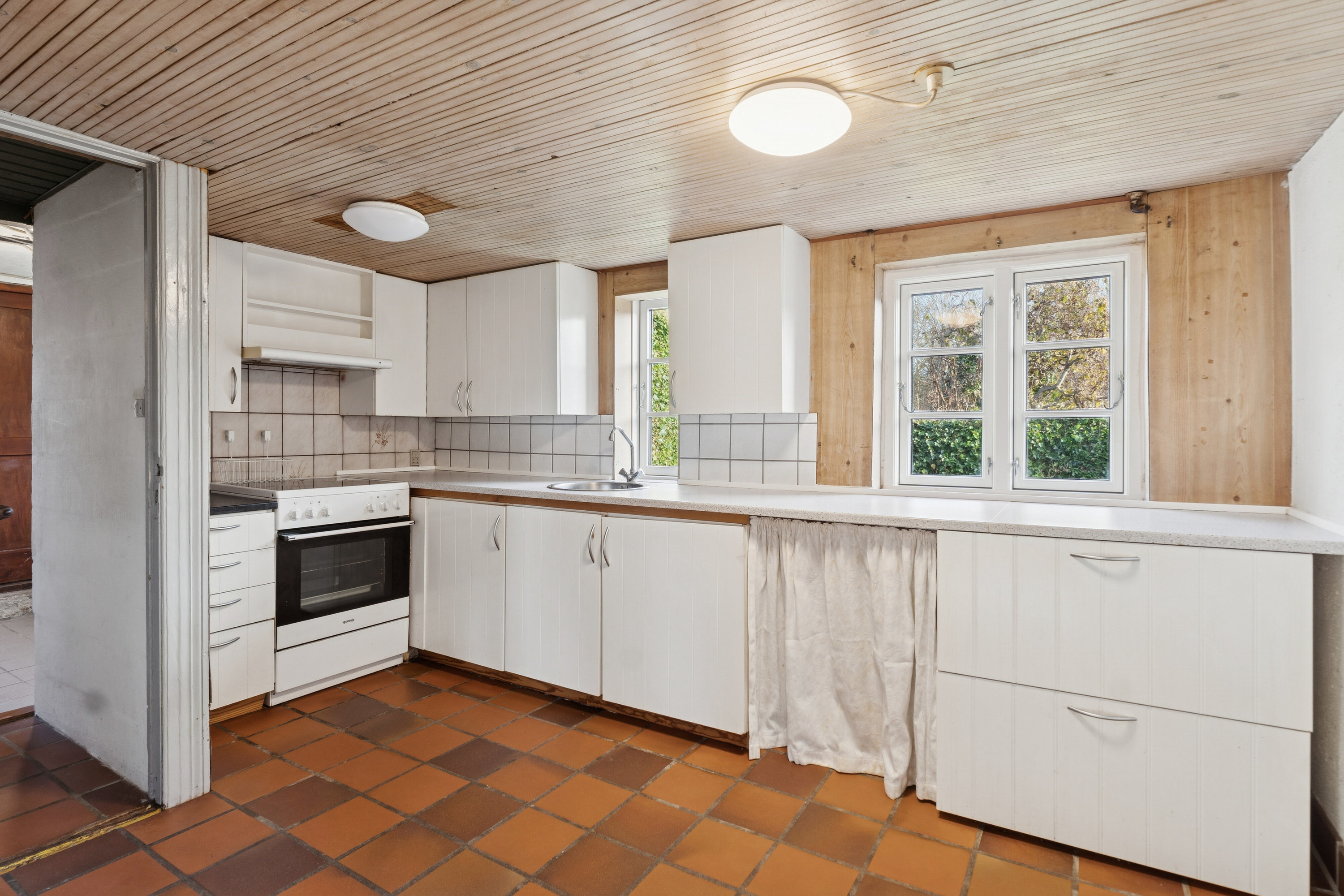 Fremhævet køkken billede i fuldskærmstilstand. Billede af Viebæltet 31, 5900 Rudkøbing