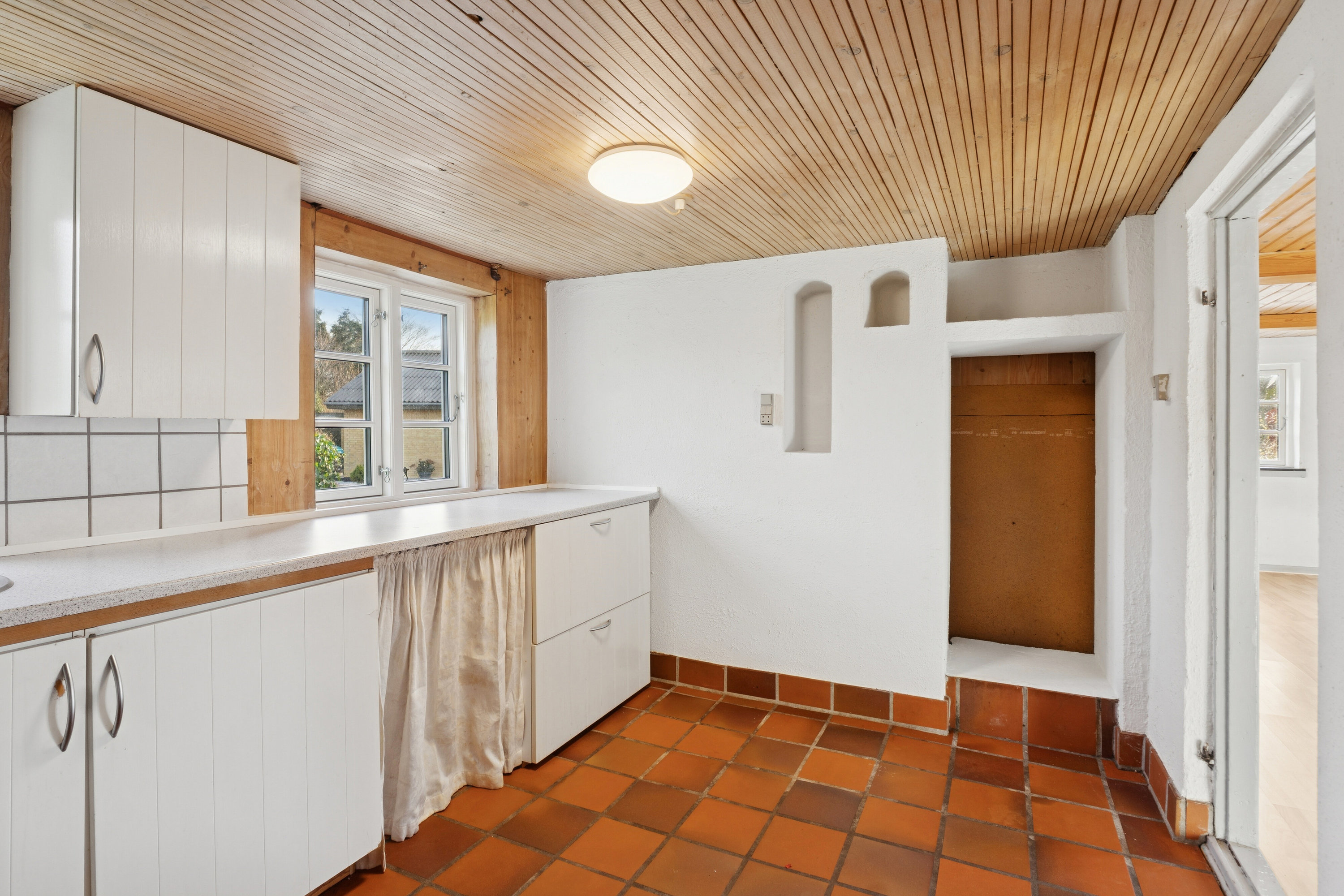 Fremhævet køkken billede i fuldskærmstilstand. Billede af Viebæltet 31, 5900 Rudkøbing