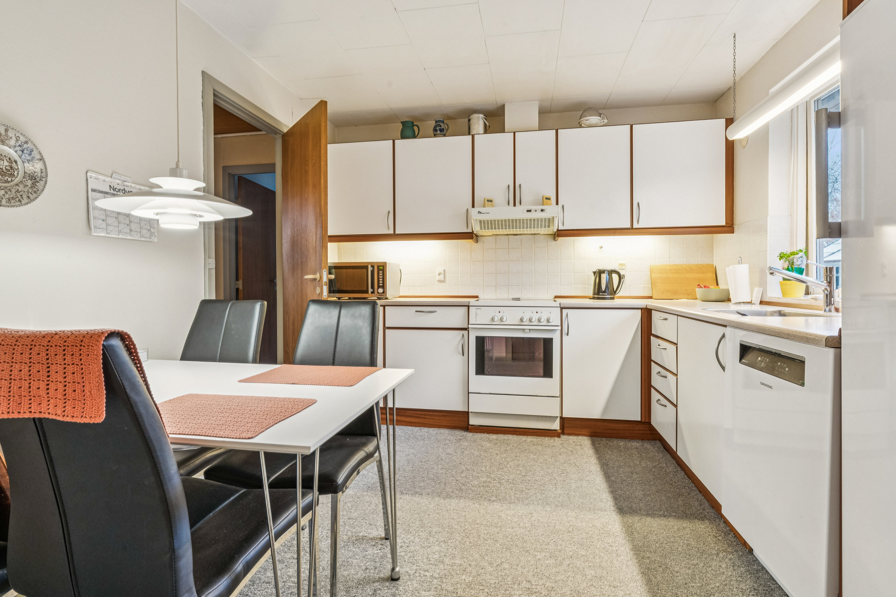 Fremhævet køkken billede i fuldskærmstilstand. Billede af Æblevangen 56, 9000 Aalborg