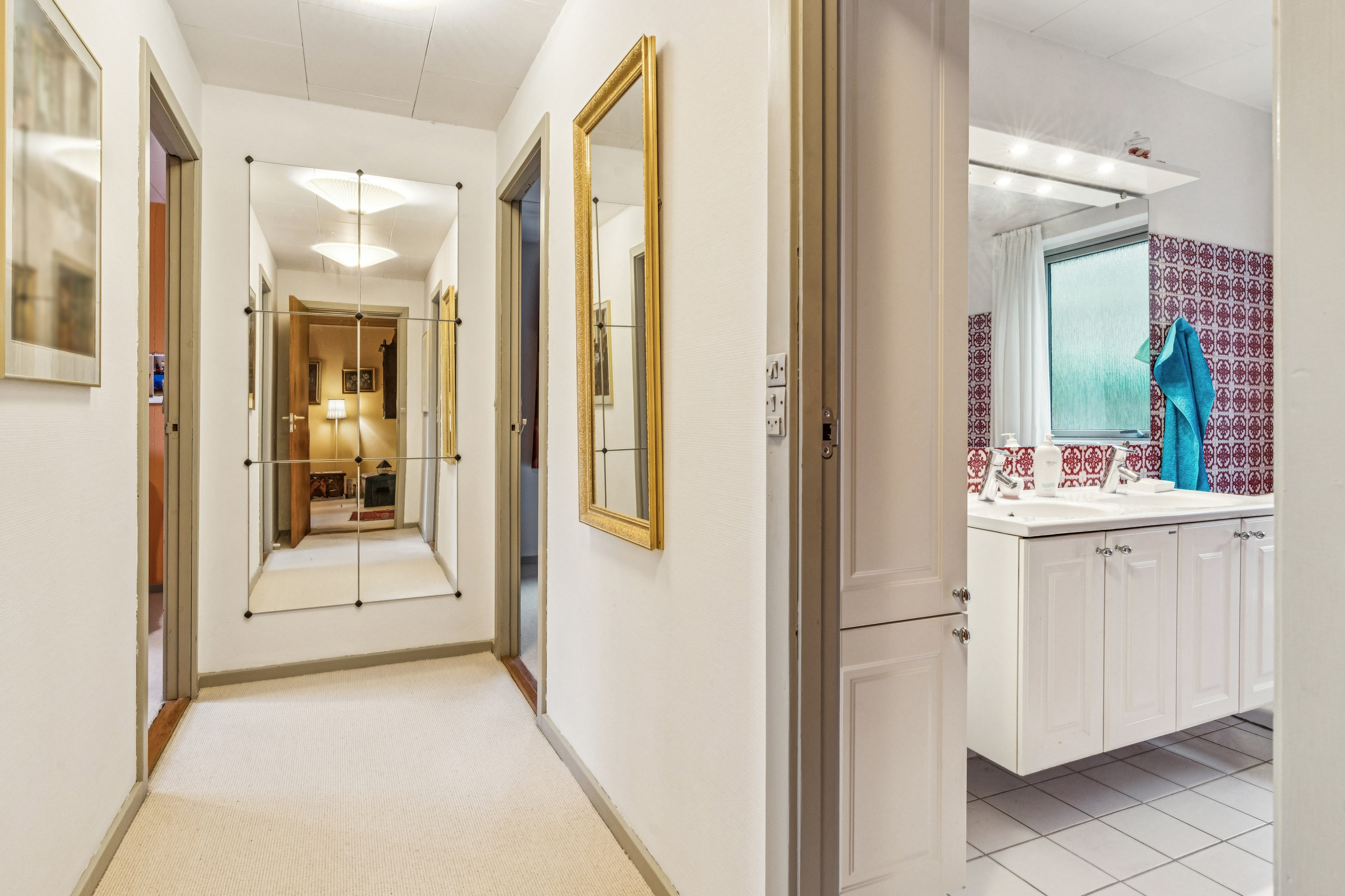 Fremhævet gang billede i fuldskærmstilstand. Billede af Æblevangen 56, 9000 Aalborg