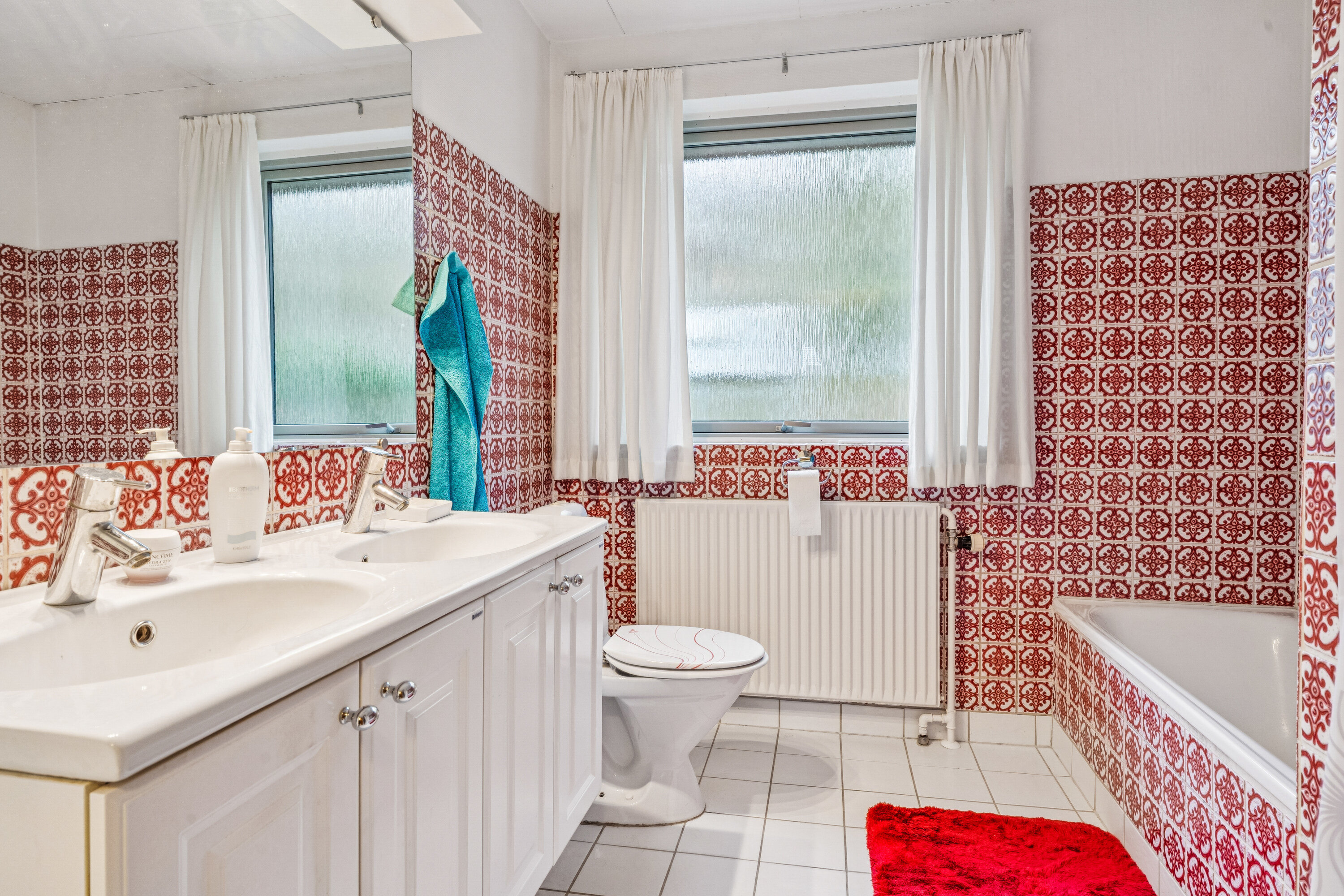 Fremhævet badeværelse billede i fuldskærmstilstand. Billede af Æblevangen 56, 9000 Aalborg