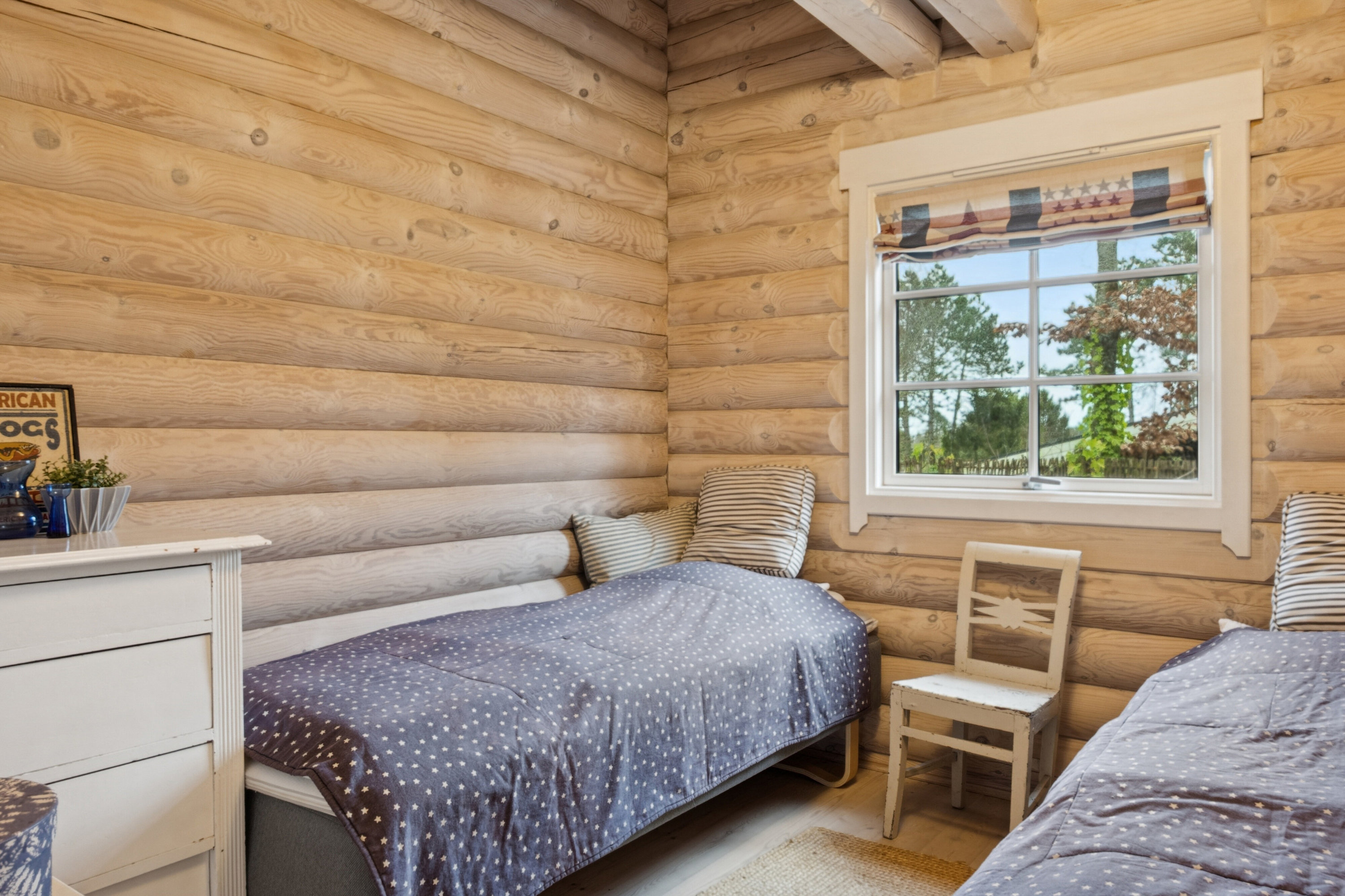 Fremhævet soveværelse billede i fuldskærmstilstand. Billede af Multebærvej 10, Horneby Fælled, 3100 Hornbæk