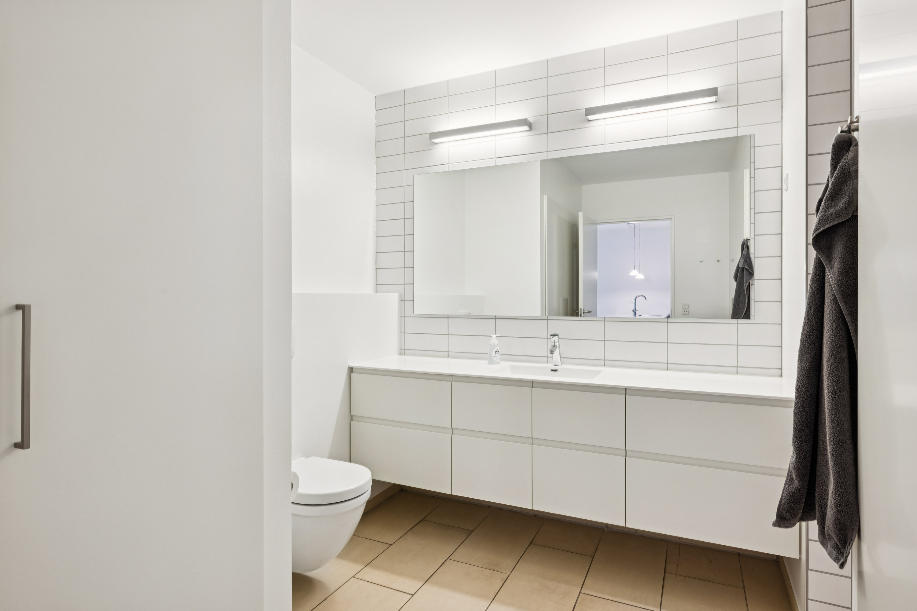 Fremhævet badeværelse billede i fuldskærmstilstand. Billede af Toldboden 1, 8. 3., 8800 Viborg