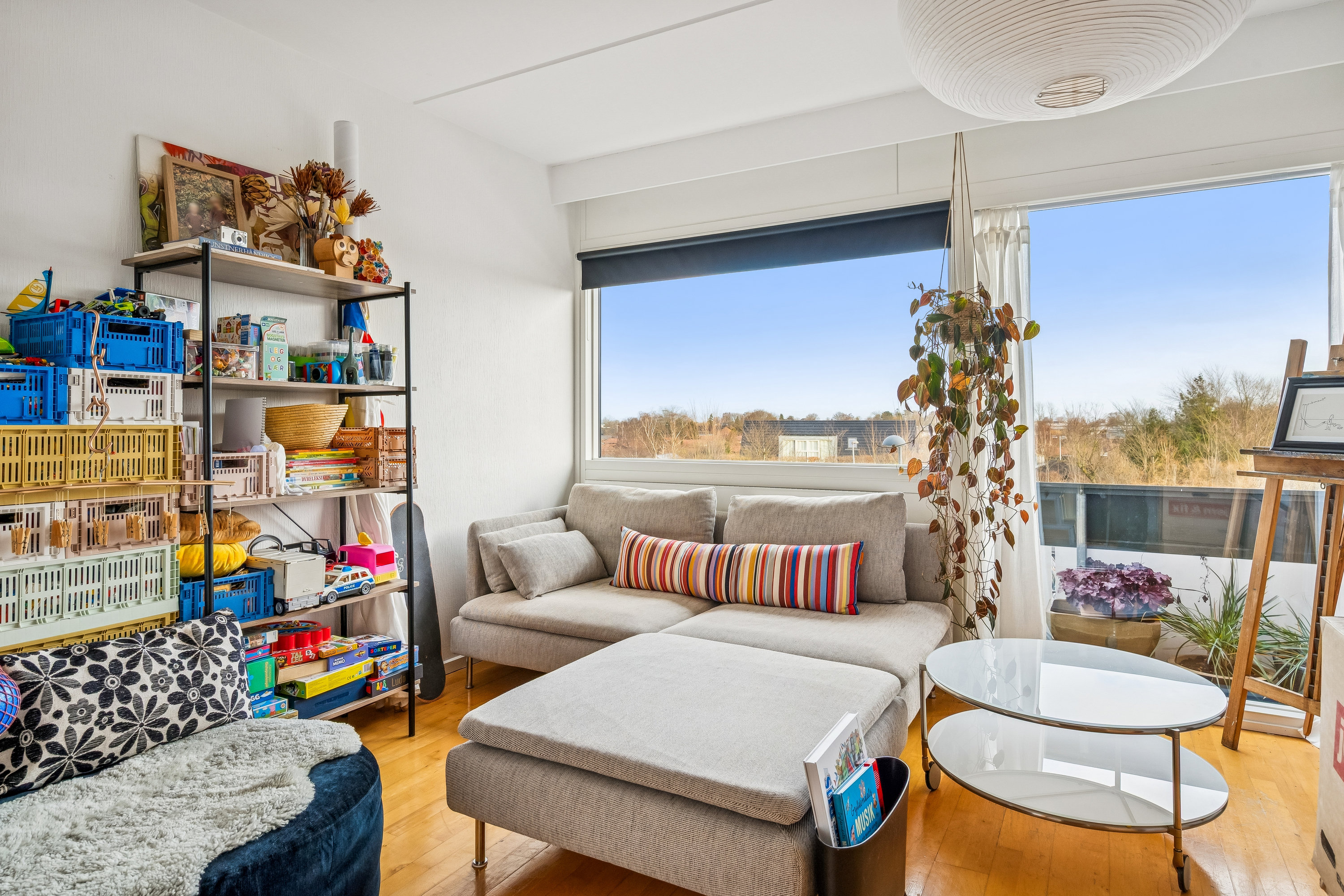 Fremhævet stue billede i fuldskærmstilstand. Billede af Brobjerg Parkvej 21, 1. 4., 8250 Egå