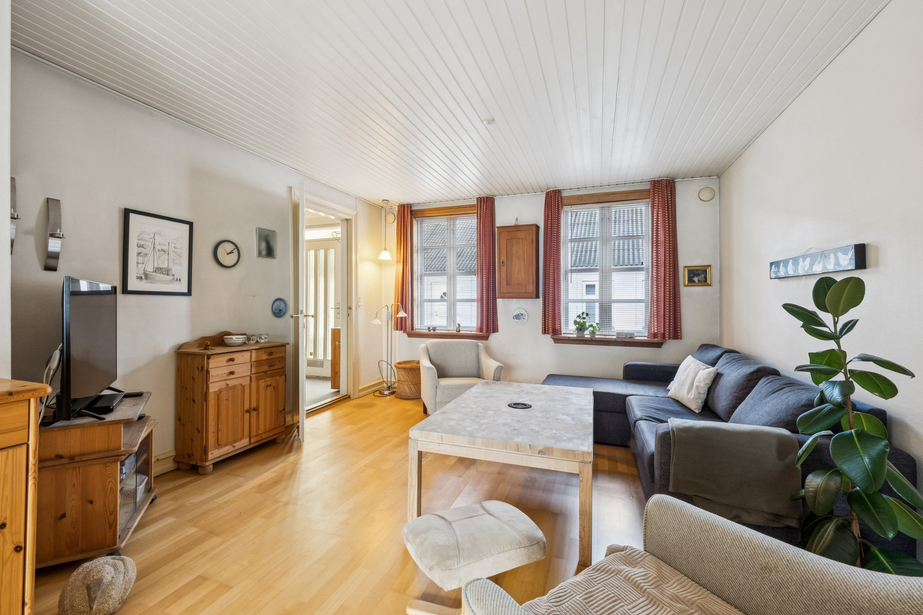 Fremhævet stue billede i fuldskærmstilstand. Billede af Fjordgade 14, 7900 Nykøbing M