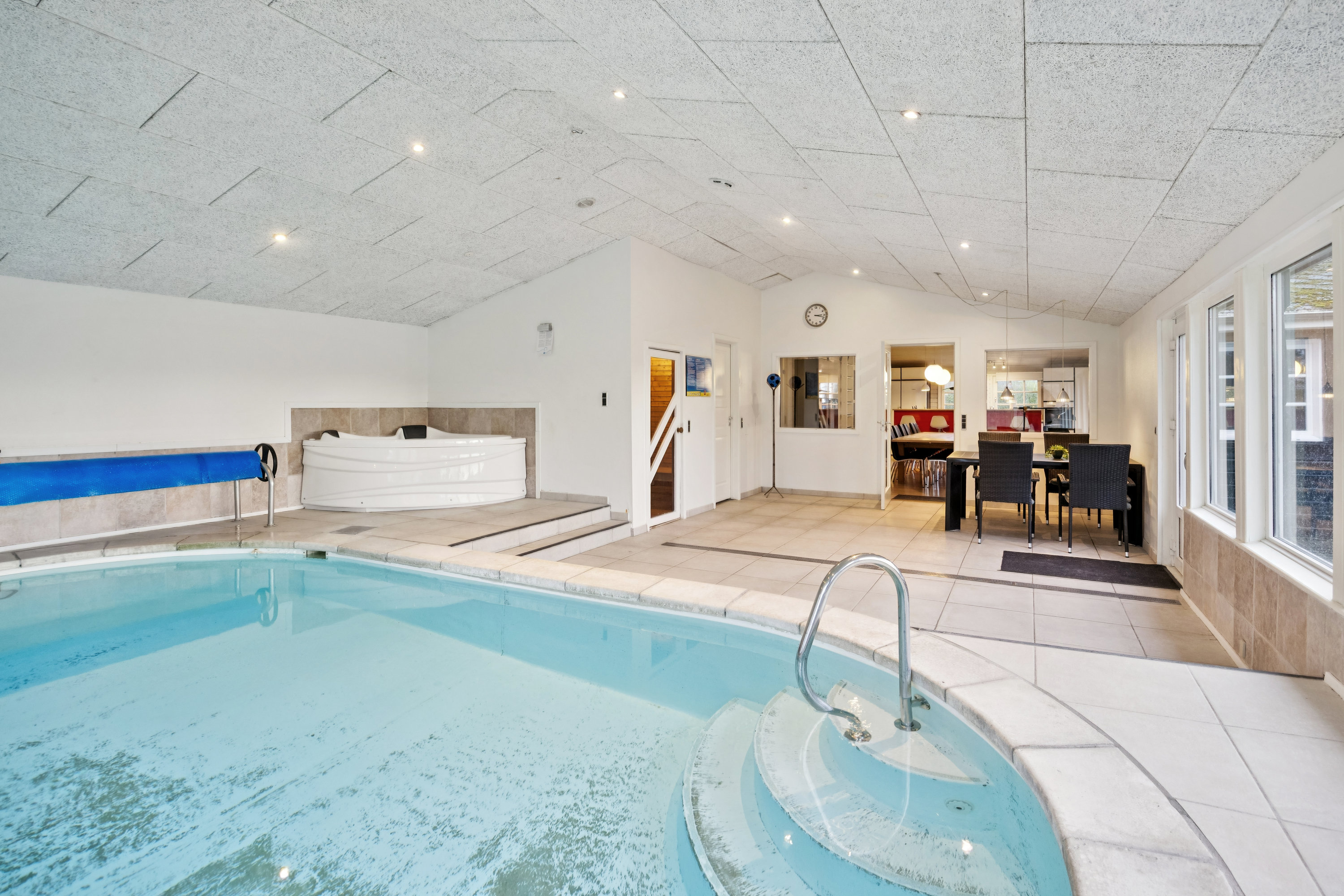 Fremhævet stue billede i fuldskærmstilstand. Billede af Sommervej 11, 9370 Hals