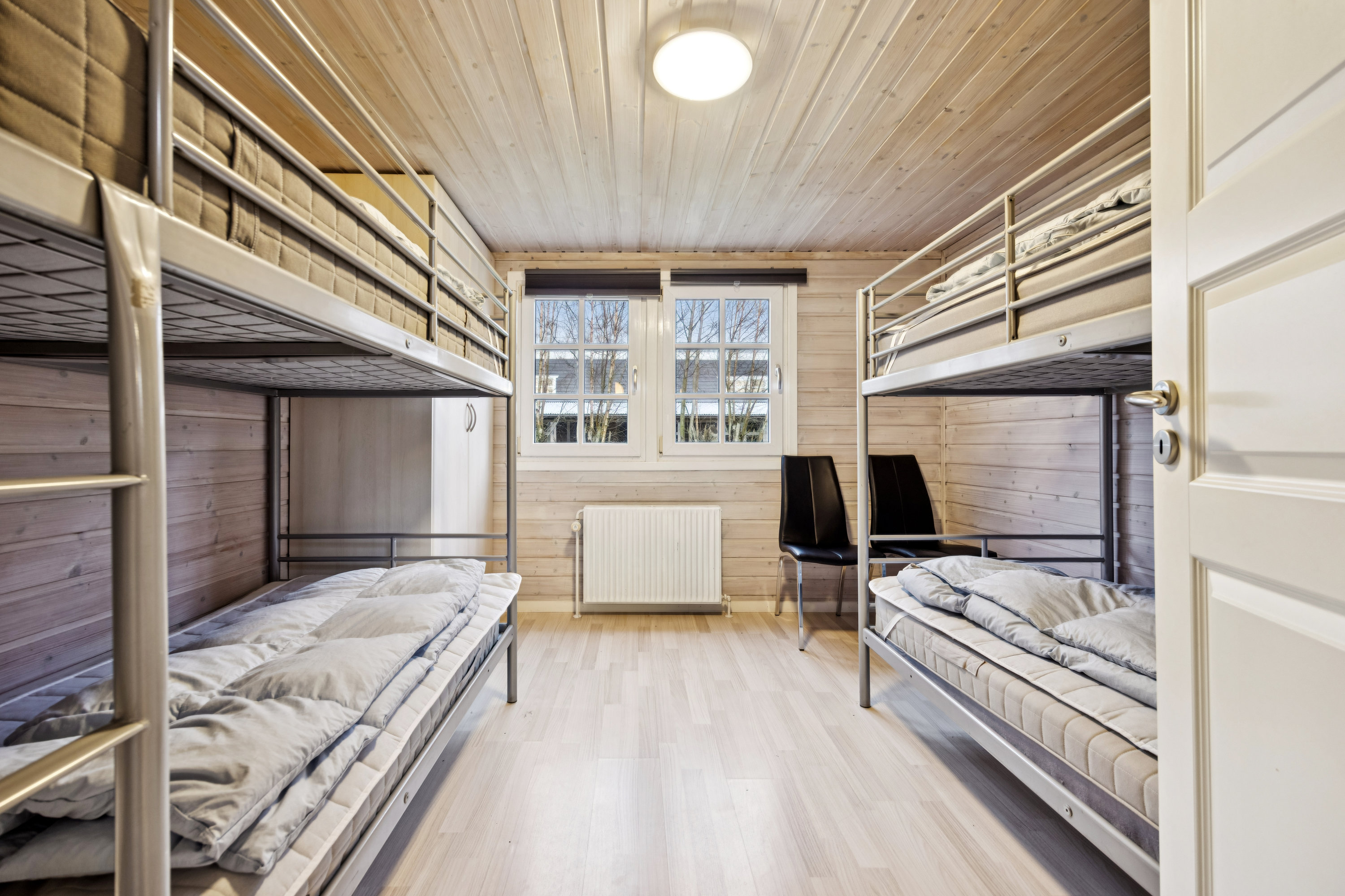 Fremhævet værelse billede i fuldskærmstilstand. Billede af Sommervej 11, 9370 Hals