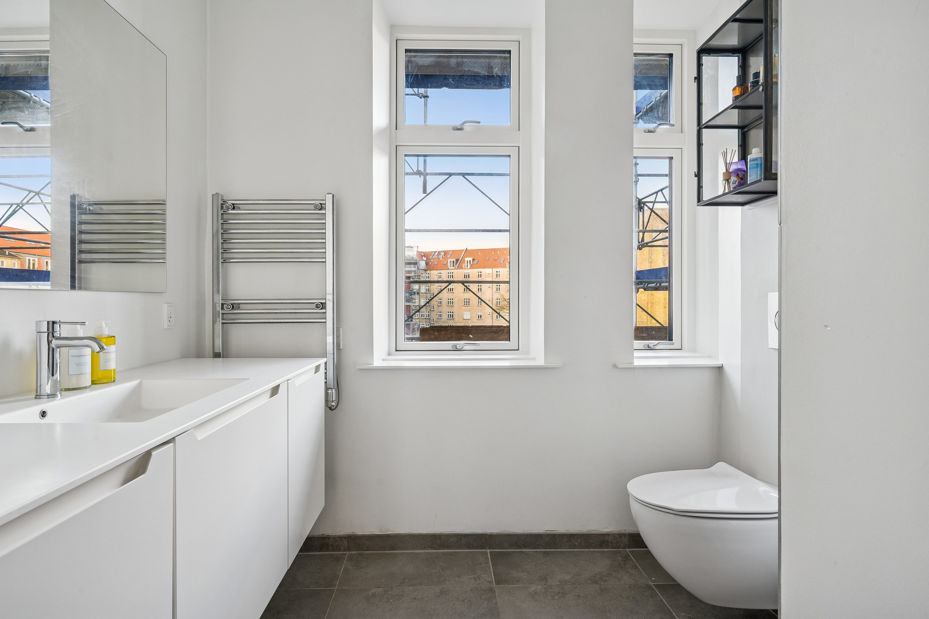 Fremhævet badeværelse billede i fuldskærmstilstand. Billede af Fynsgade 30, 3. th., 8000 Aarhus C
