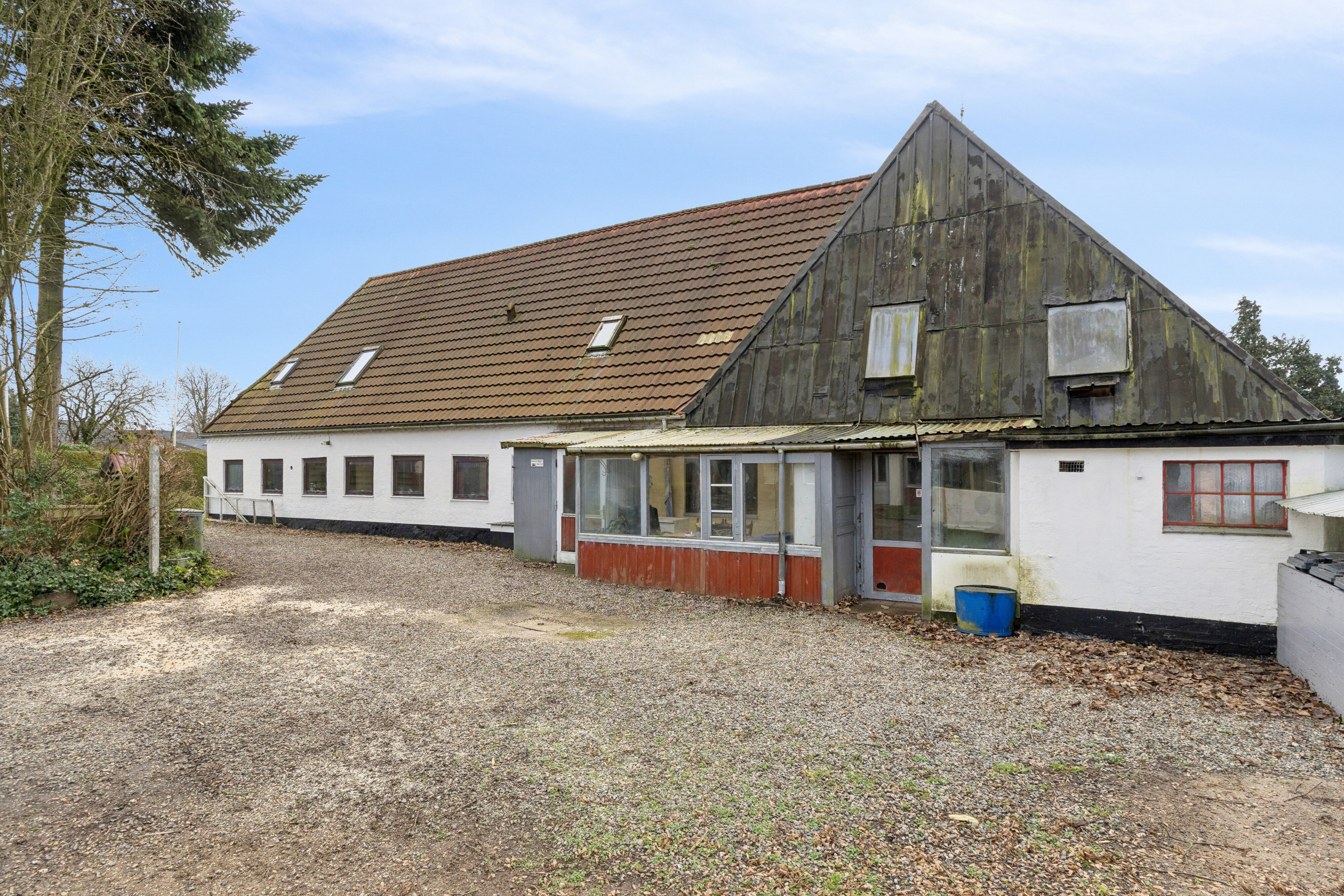 Fremhævet set fra vejen billede i fuldskærmstilstand. Billede af Vestergade 16, Frøslev, 6330 Padborg