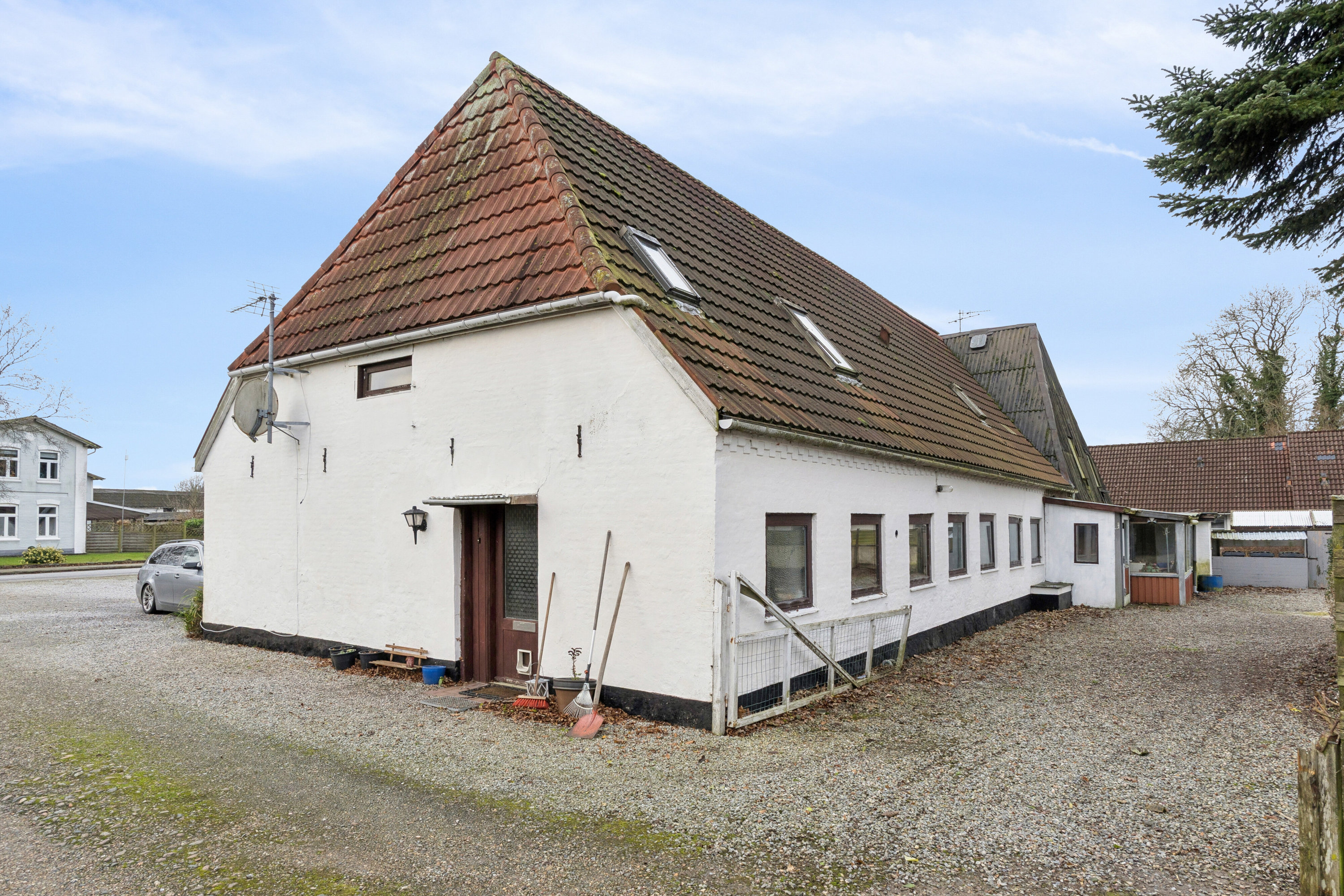 Fremhævet set fra vejen billede i fuldskærmstilstand. Billede af Vestergade 16, Frøslev, 6330 Padborg