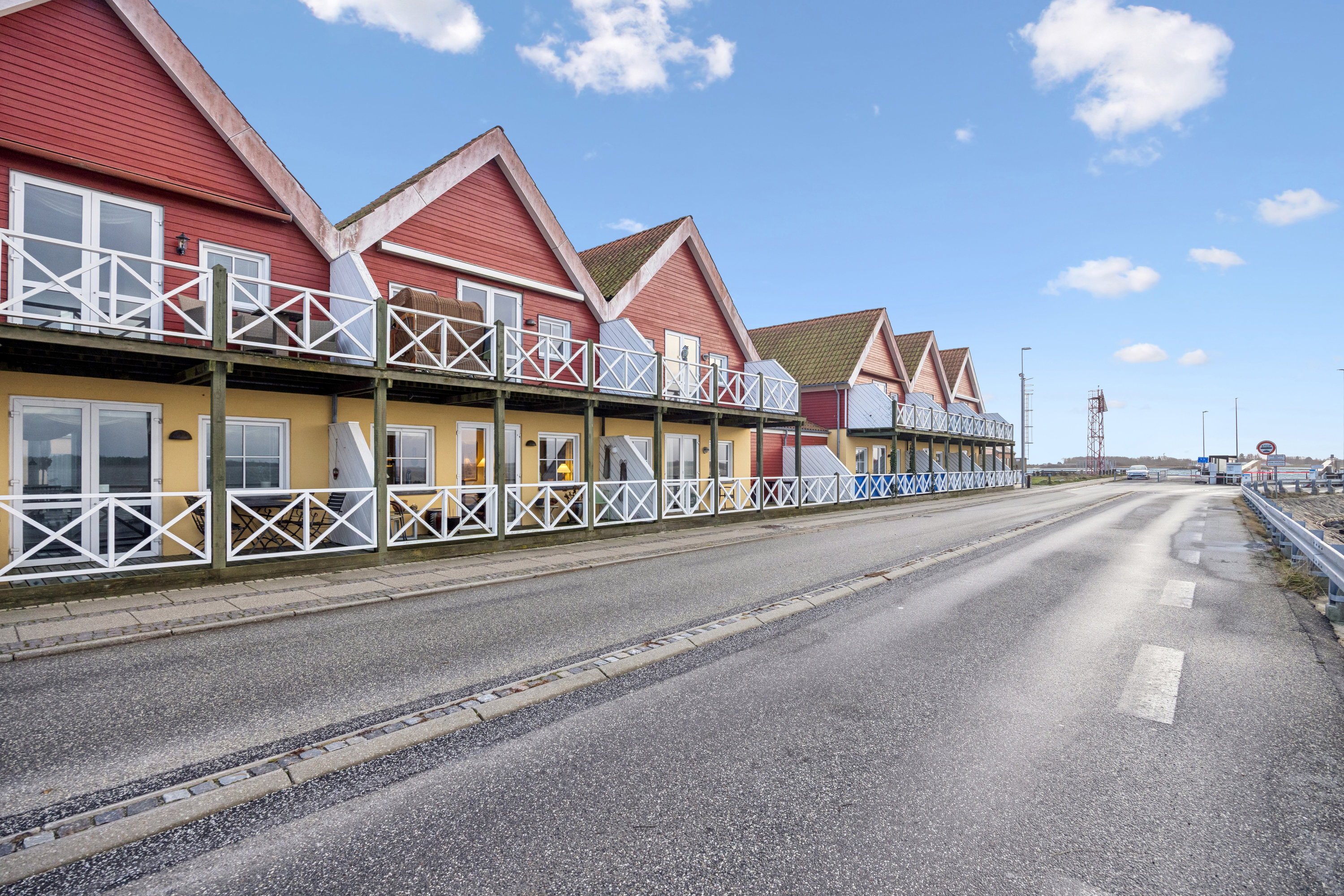 Fremhævet andet billede i fuldskærmstilstand. Billede af Vestpieren 10, 9370 Hals