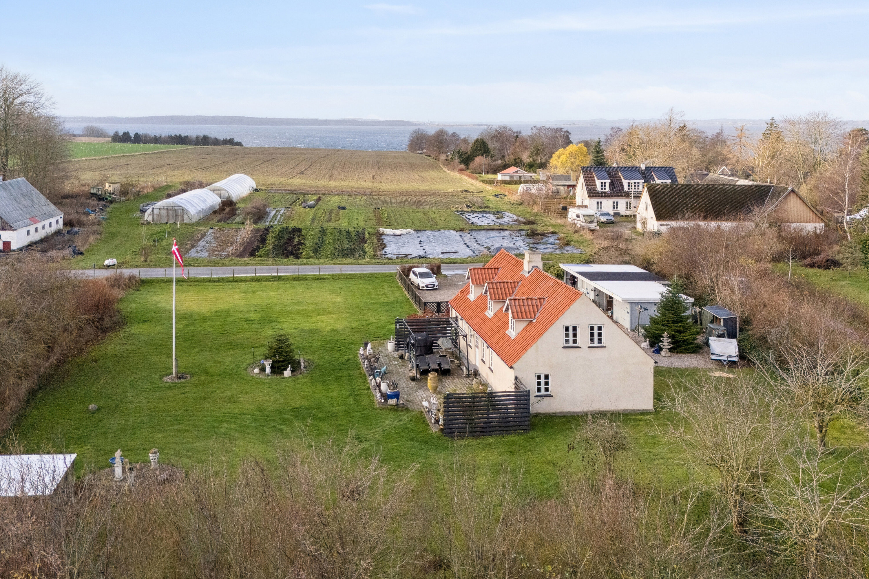 Miniaturebillede 1: udsigt fra toppen. Billede af Nordmarksvej 22, Kyndeløse, 4070 Kirke Hyllinge