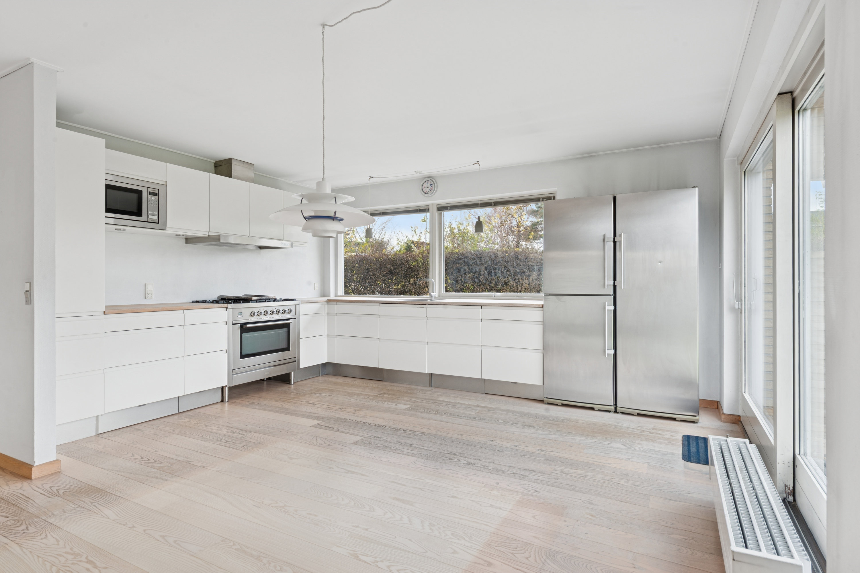 Fremhævet køkken billede i fuldskærmstilstand. Billede af Hellevej 11, 2670 Greve