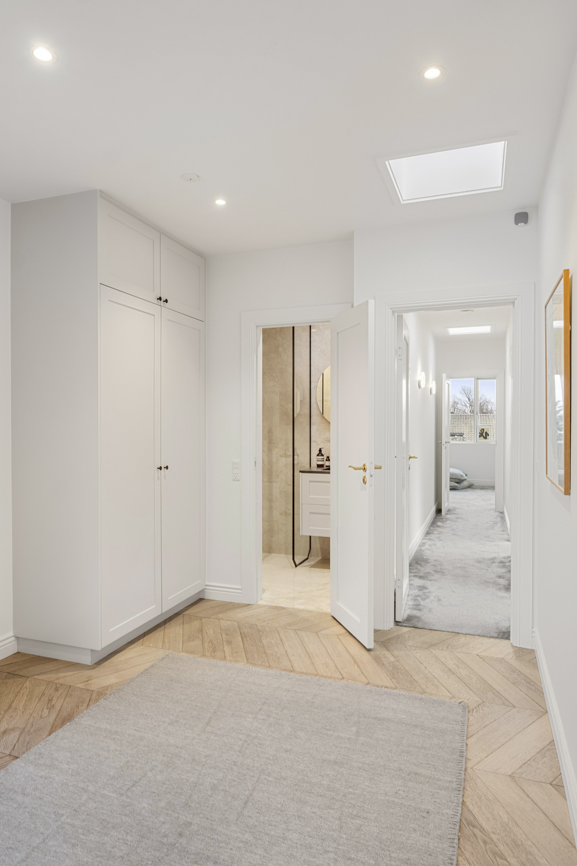 Fremhævet værelse billede i fuldskærmstilstand. Billede af Rosavej 28, 2930 Klampenborg