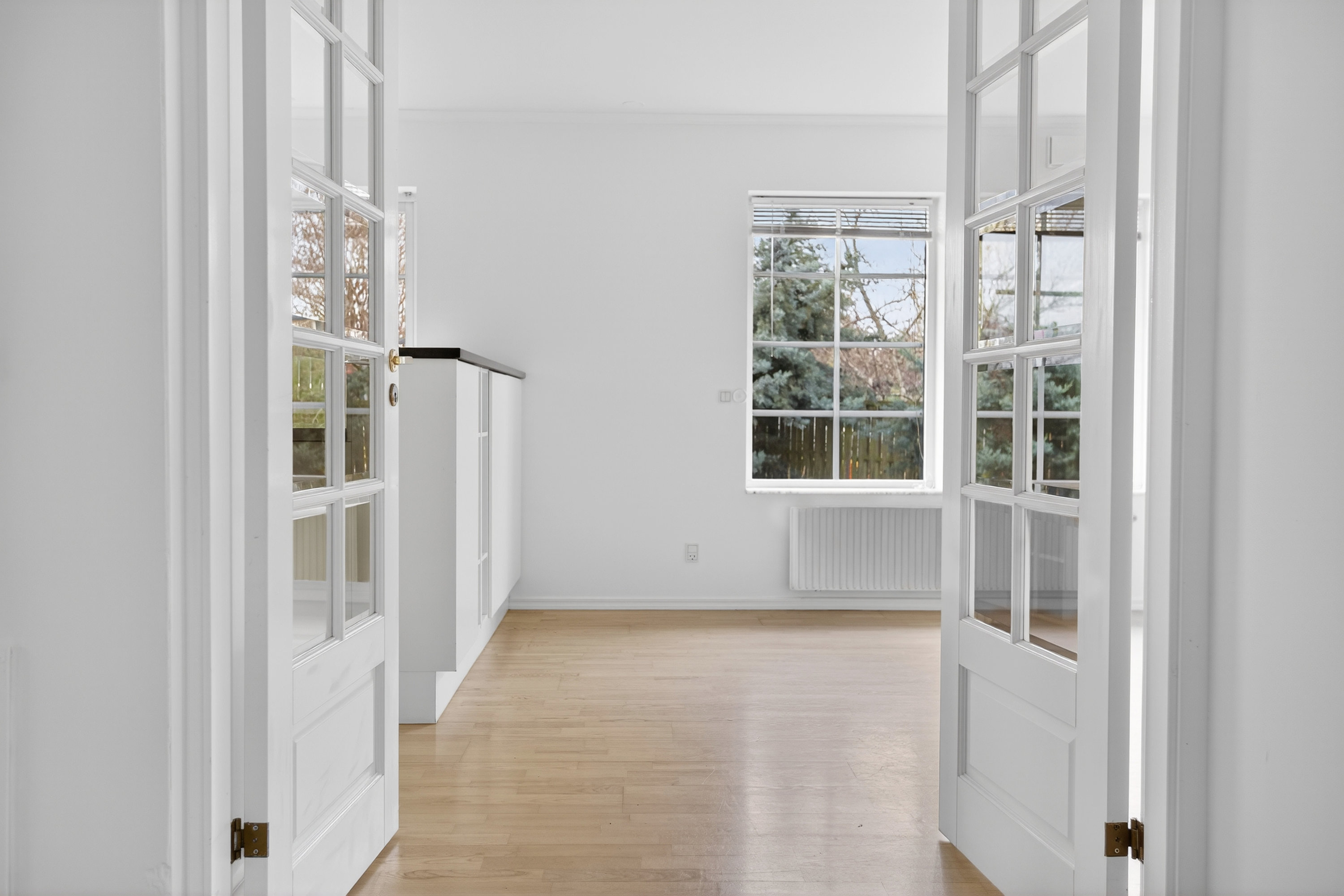 Fremhævet stue billede i fuldskærmstilstand. Billede af Vestermarken 2B, 2750 Ballerup