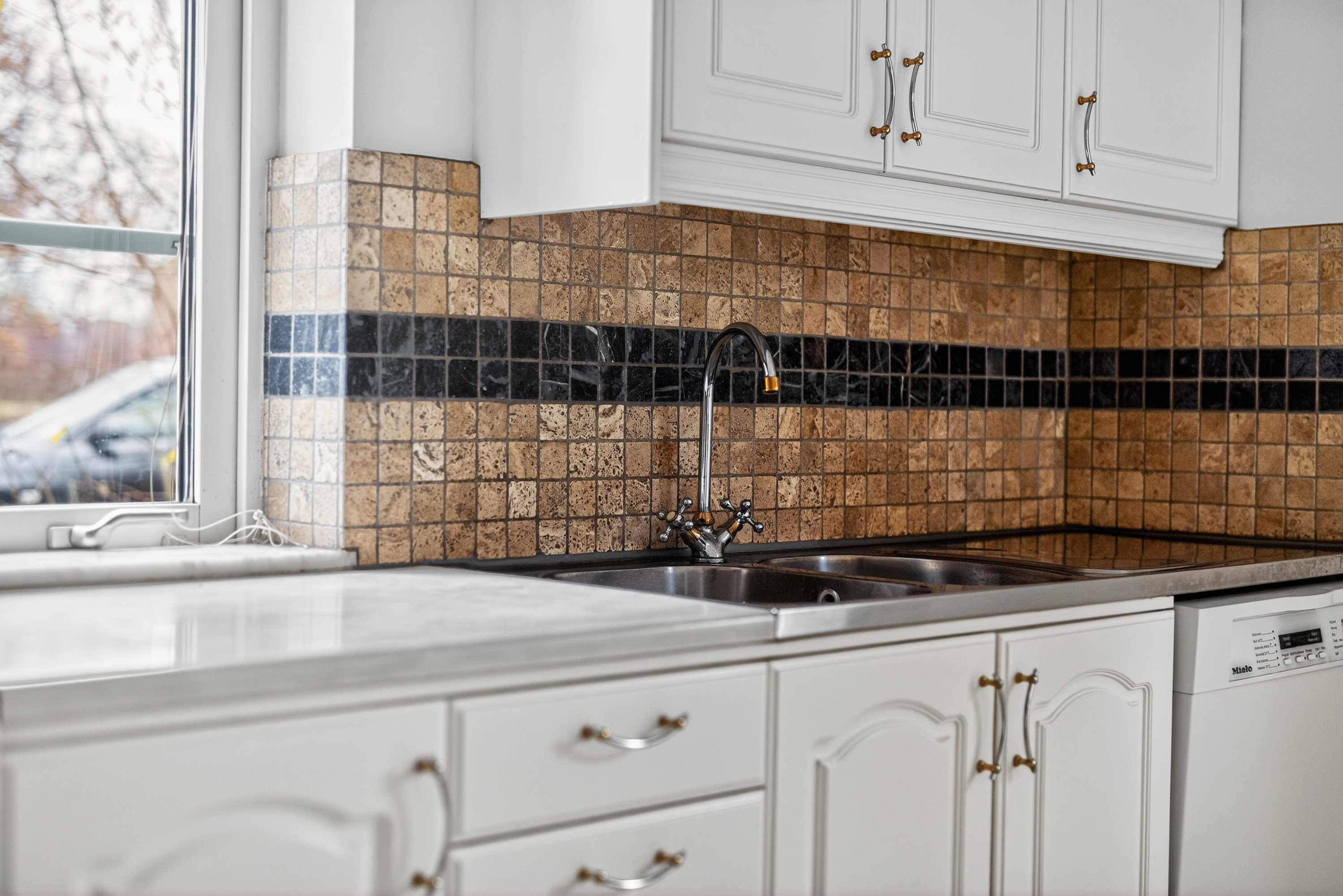 Fremhævet køkken billede i fuldskærmstilstand. Billede af Vestermarken 2B, 2750 Ballerup