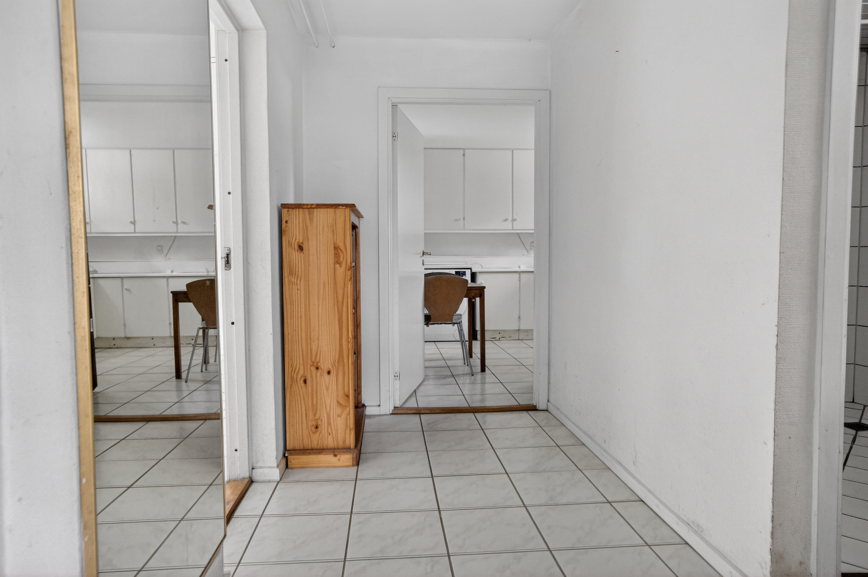 Fremhævet kælder  billede i fuldskærmstilstand. Billede af Vestermarken 2B, 2750 Ballerup