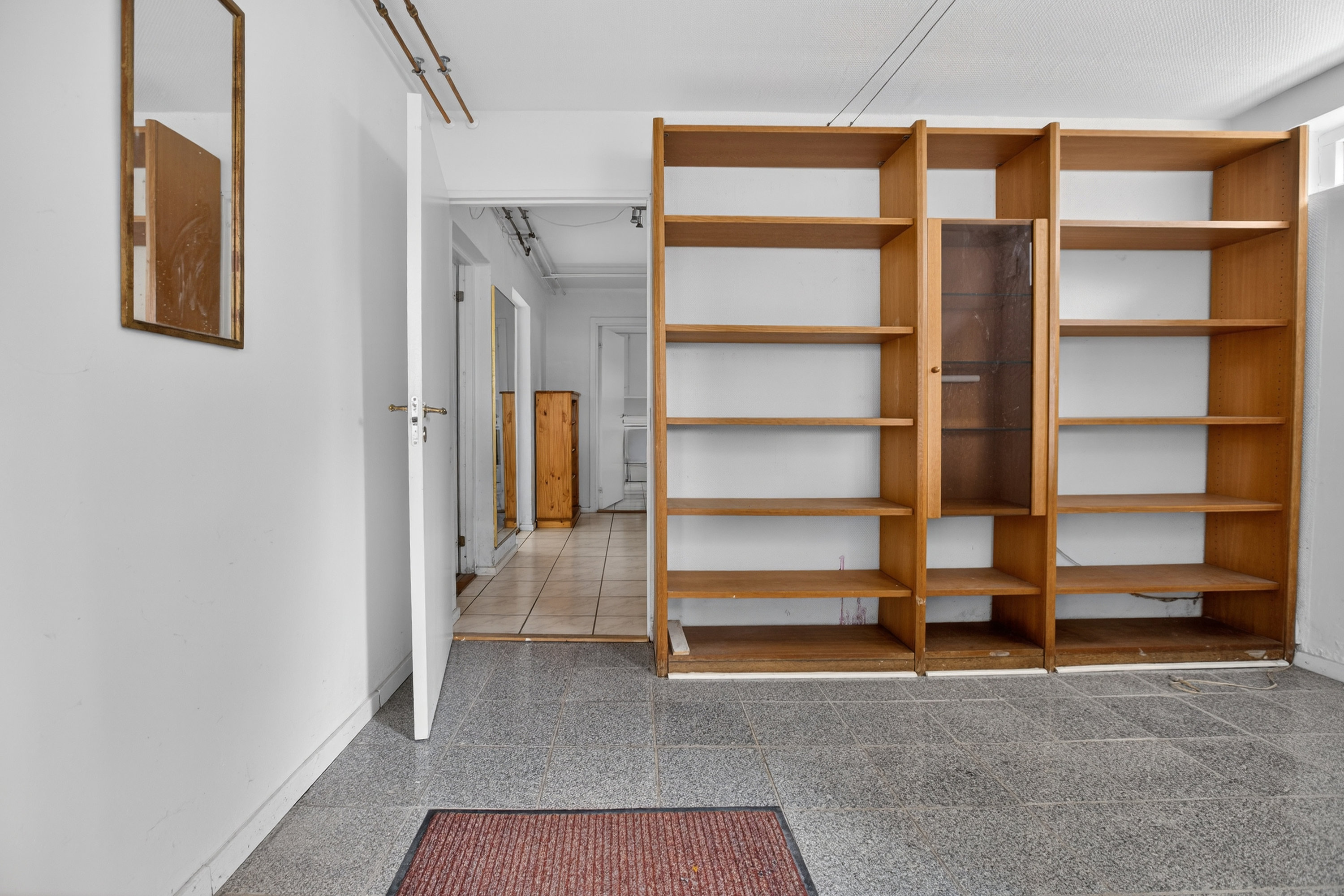 Fremhævet kælder  billede i fuldskærmstilstand. Billede af Vestermarken 2B, 2750 Ballerup