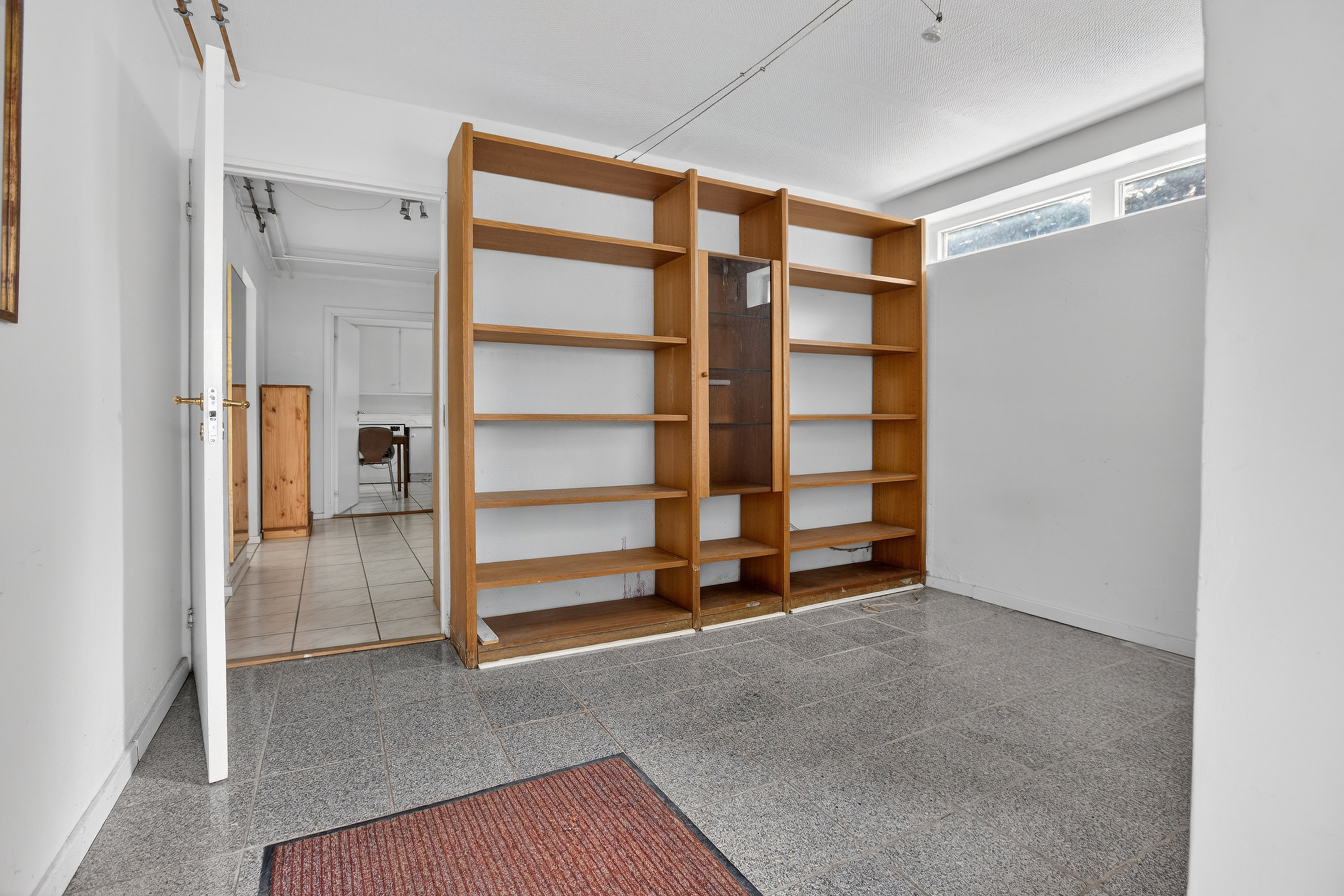 Fremhævet kælder  billede i fuldskærmstilstand. Billede af Vestermarken 2B, 2750 Ballerup