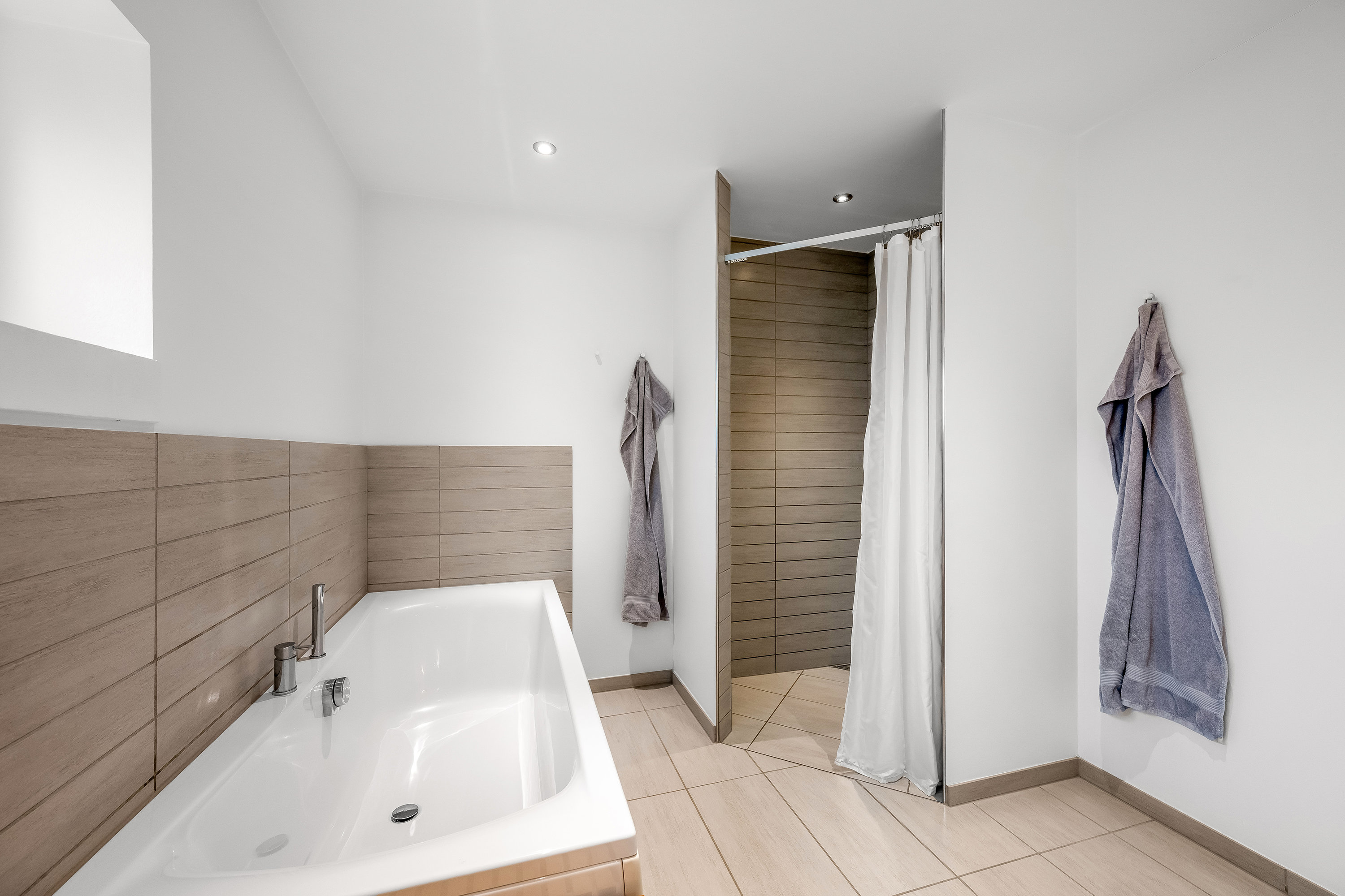 Fremhævet badeværelse billede i fuldskærmstilstand. Billede af Skolevej 35, Rindum, 6950 Ringkøbing