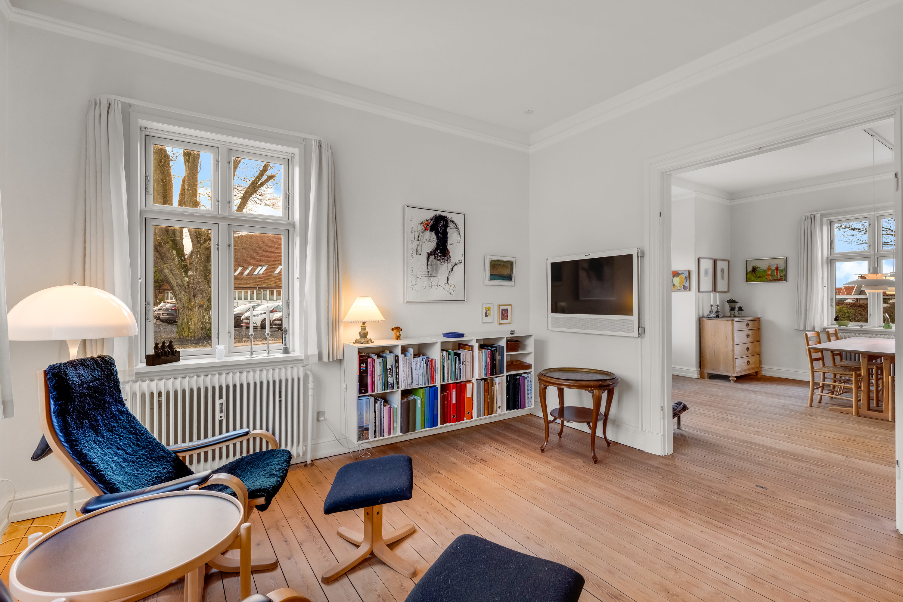 Fremhævet stue billede i fuldskærmstilstand. Billede af Kongevejen 14, 6950 Ringkøbing