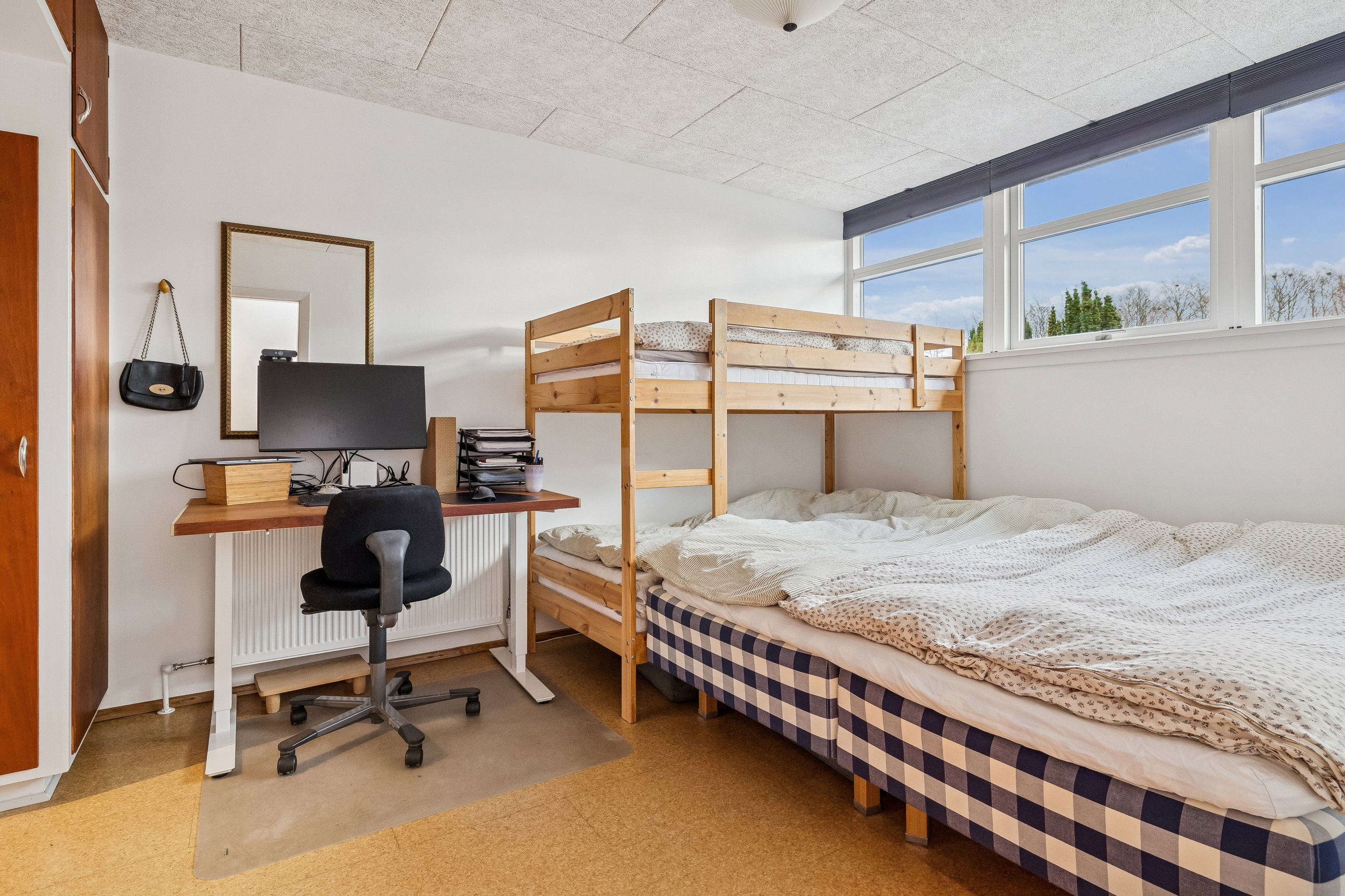 Fremhævet soveværelse billede i fuldskærmstilstand. Billede af Højdedraget 7, 8660 Skanderborg