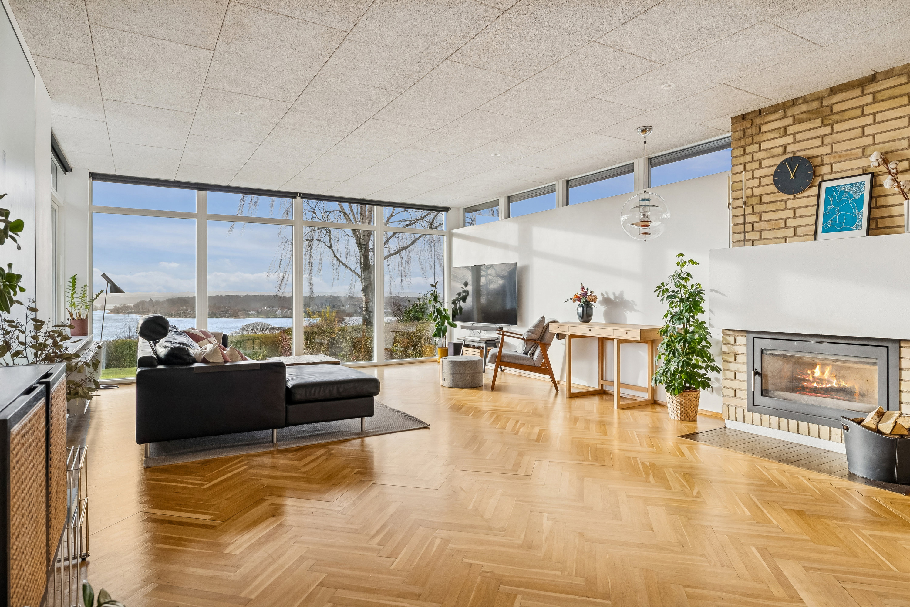 Fremhævet stue billede i fuldskærmstilstand. Billede af Højdedraget 7, 8660 Skanderborg