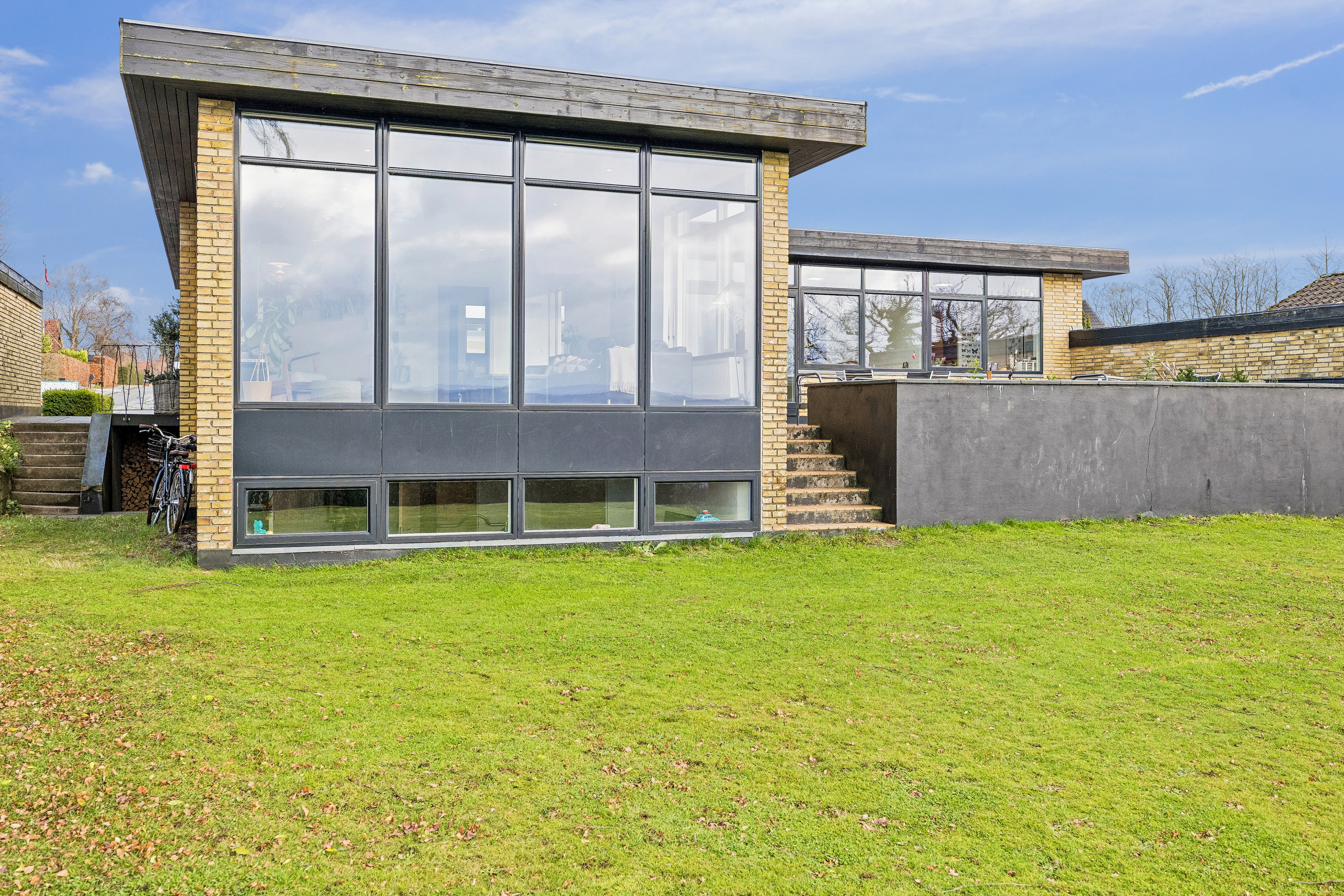 Fremhævet ejendommen billede i fuldskærmstilstand. Billede af Højdedraget 7, 8660 Skanderborg