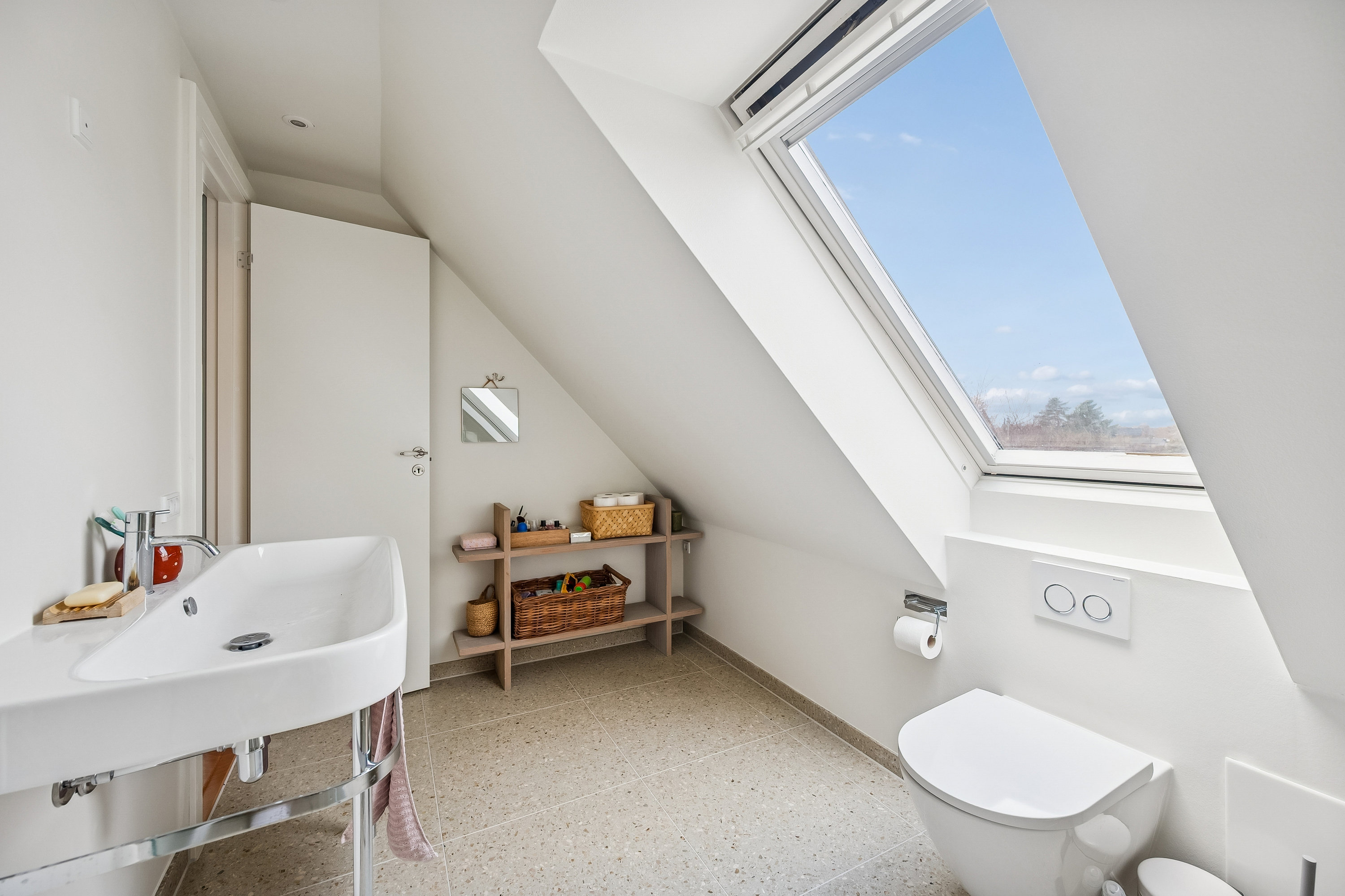 Fremhævet  billede i fuldskærmstilstand. Billede af Østergårds Allé 32, 2500 Valby