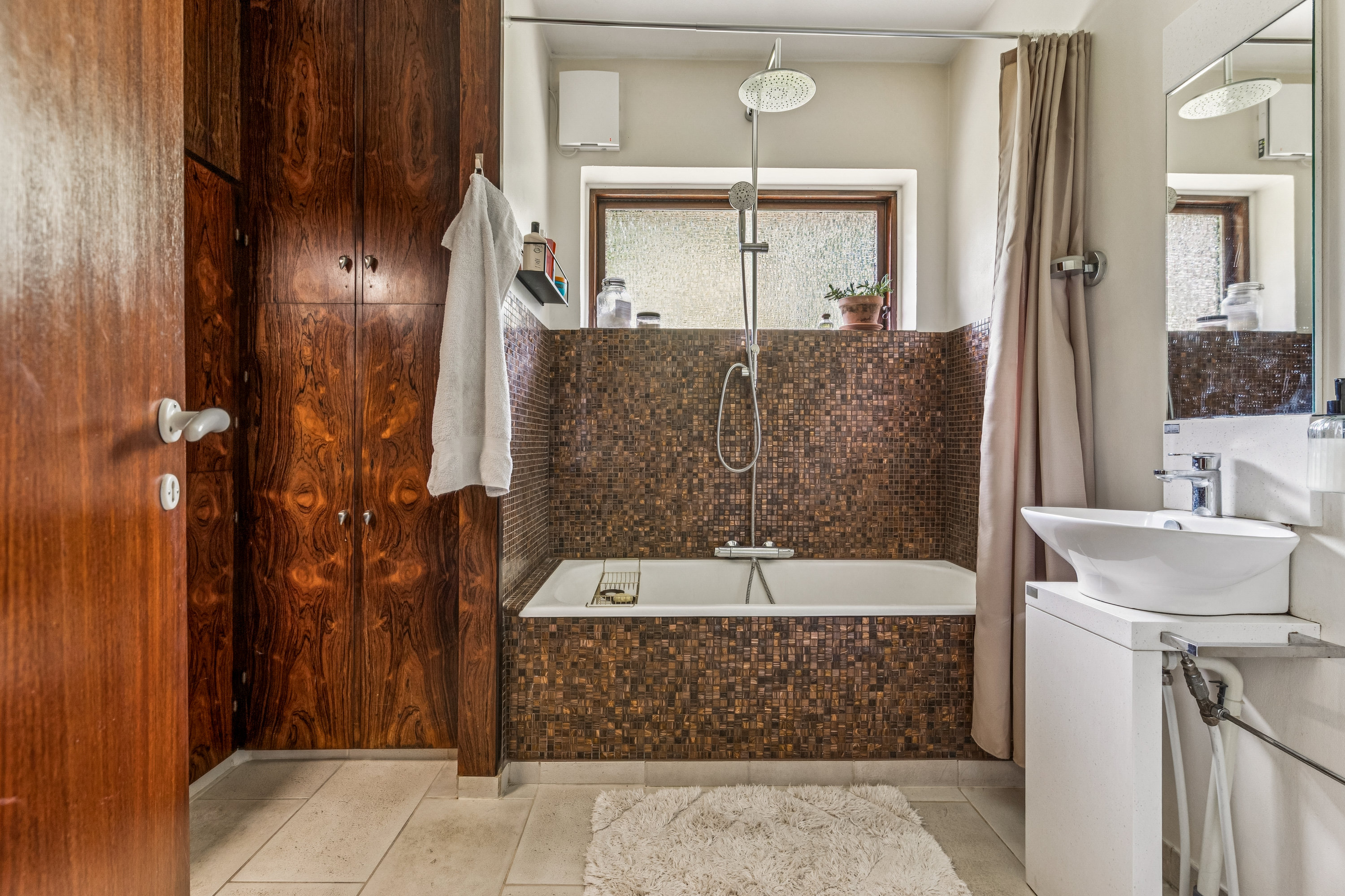 Fremhævet badeværelse billede i fuldskærmstilstand. Billede af Skovvejen 29, 8850 Bjerringbro