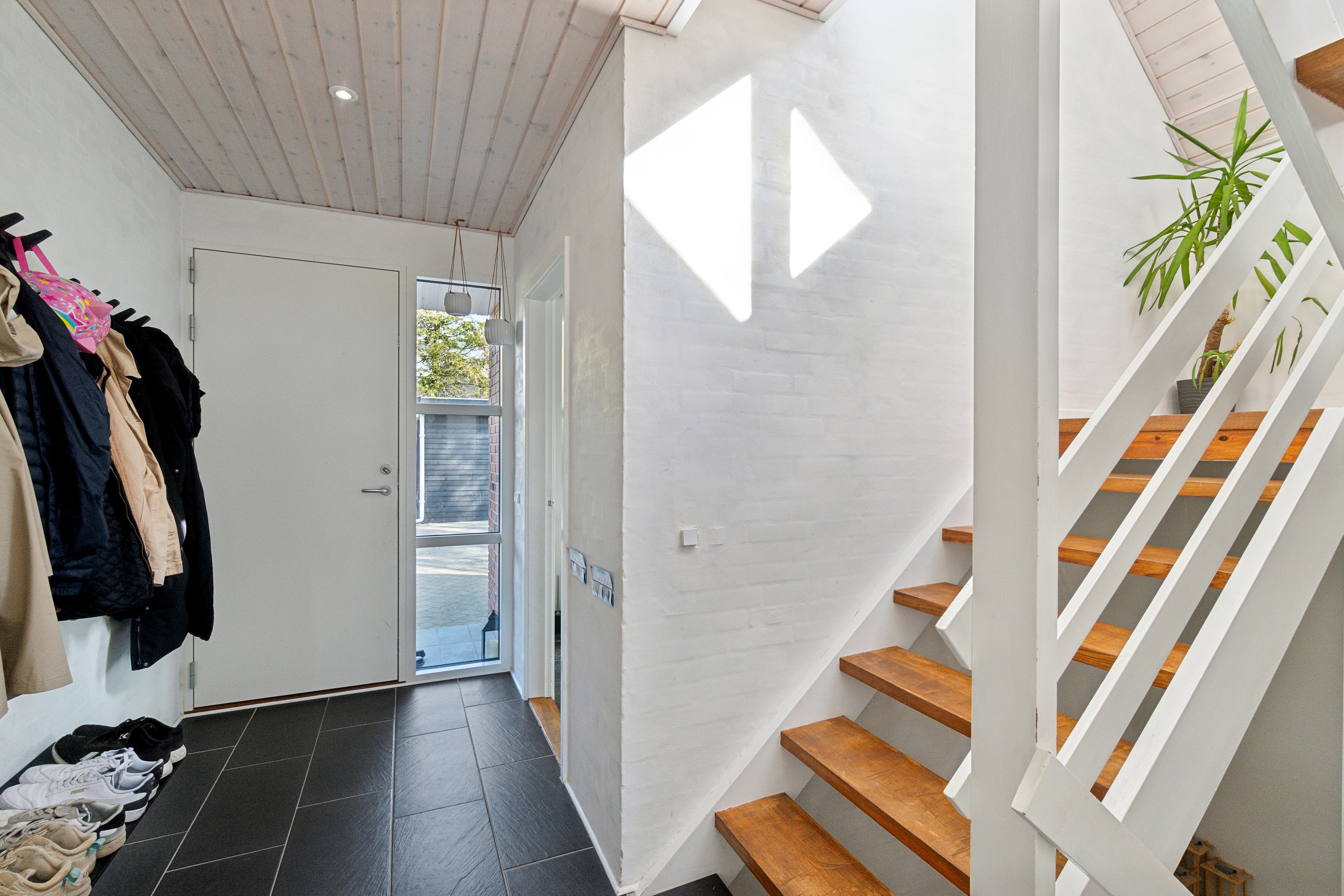 Fremhævet  billede i fuldskærmstilstand. Billede af Skolegade 30, Hou, 8300 Odder