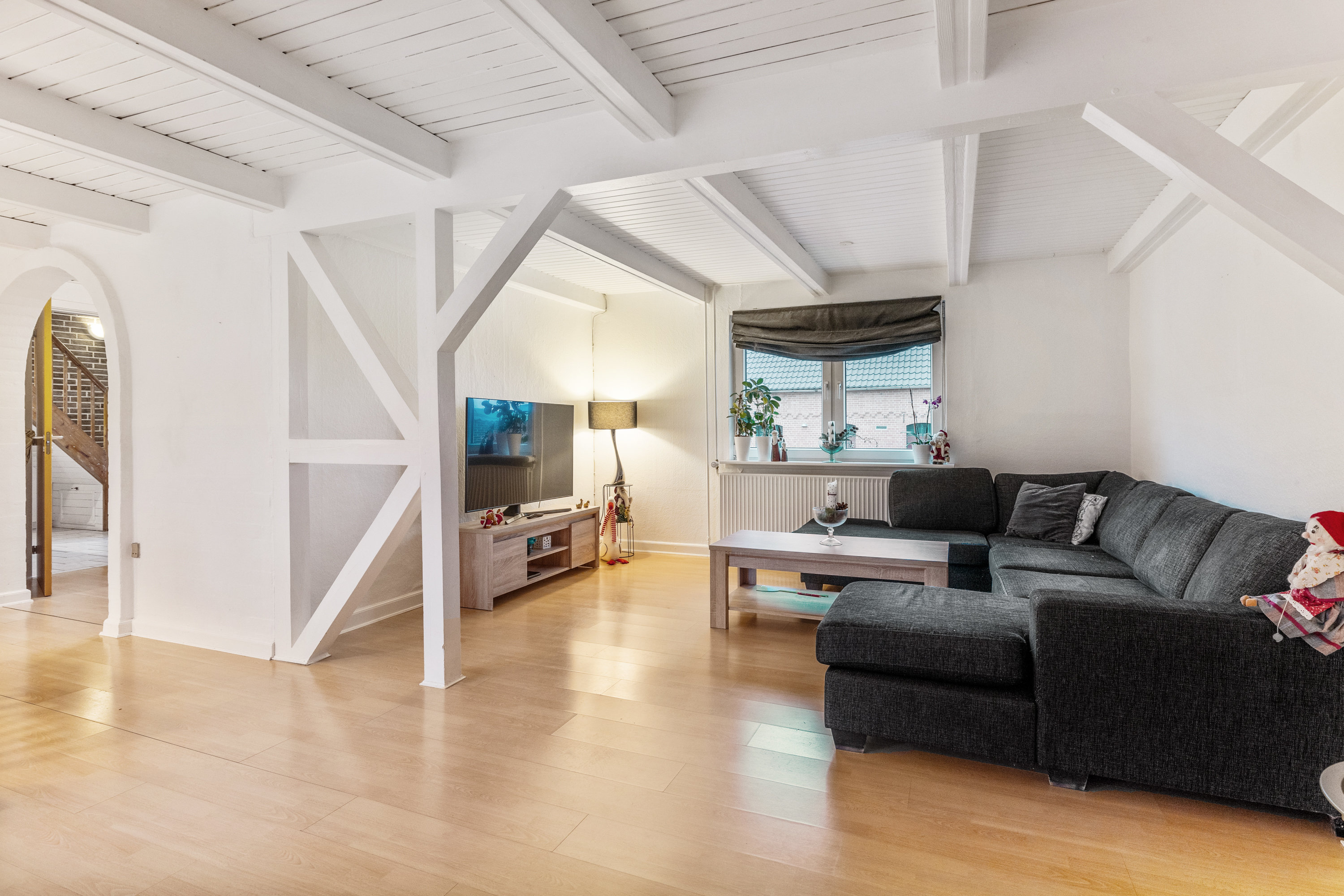 Fremhævet stue billede i fuldskærmstilstand. Billede af Kjemtrupvej 7, Rørbæk, 9500 Hobro