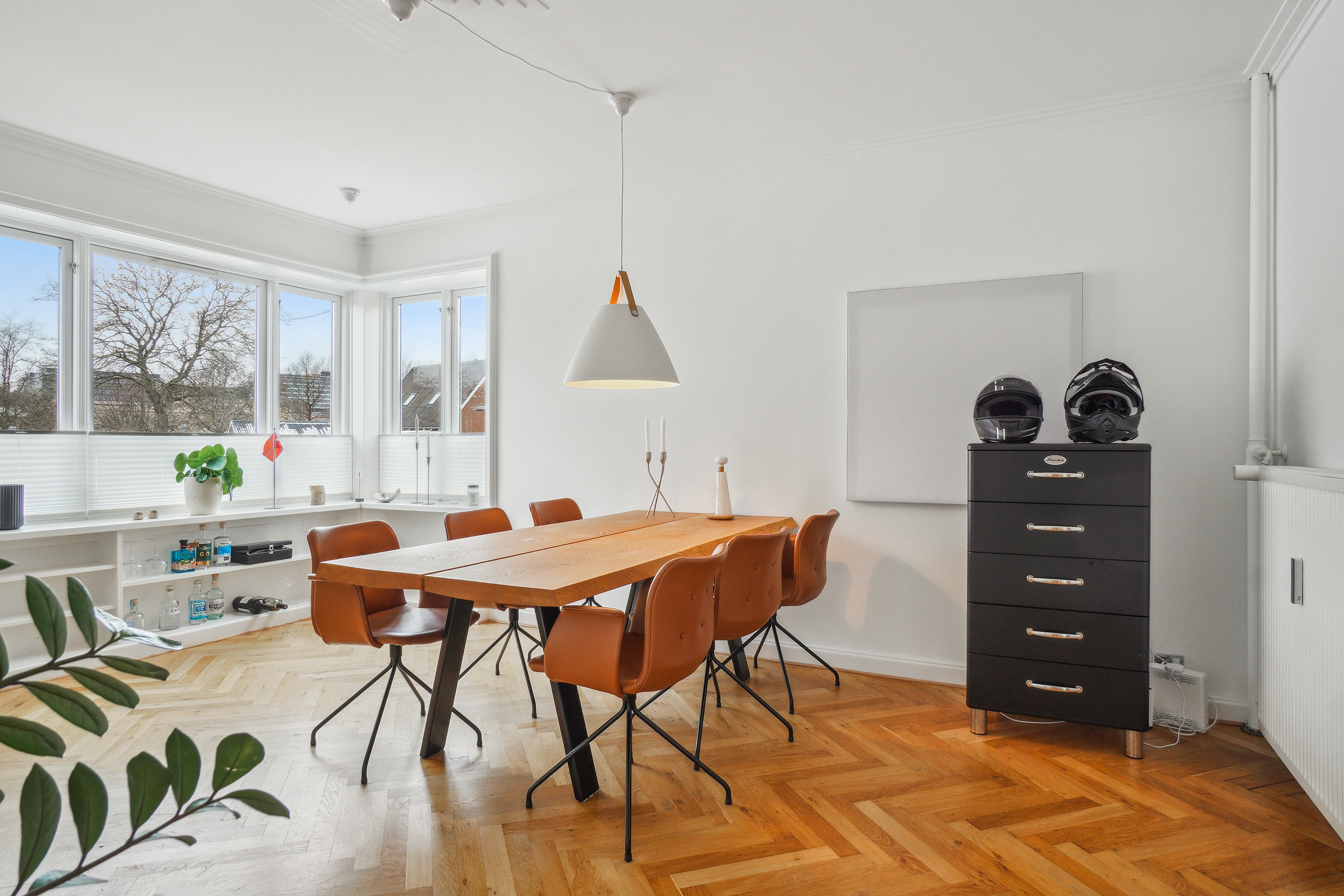 Fremhævet spisestue billede i fuldskærmstilstand. Billede af Skytten 1A, st.. th., 9000 Aalborg