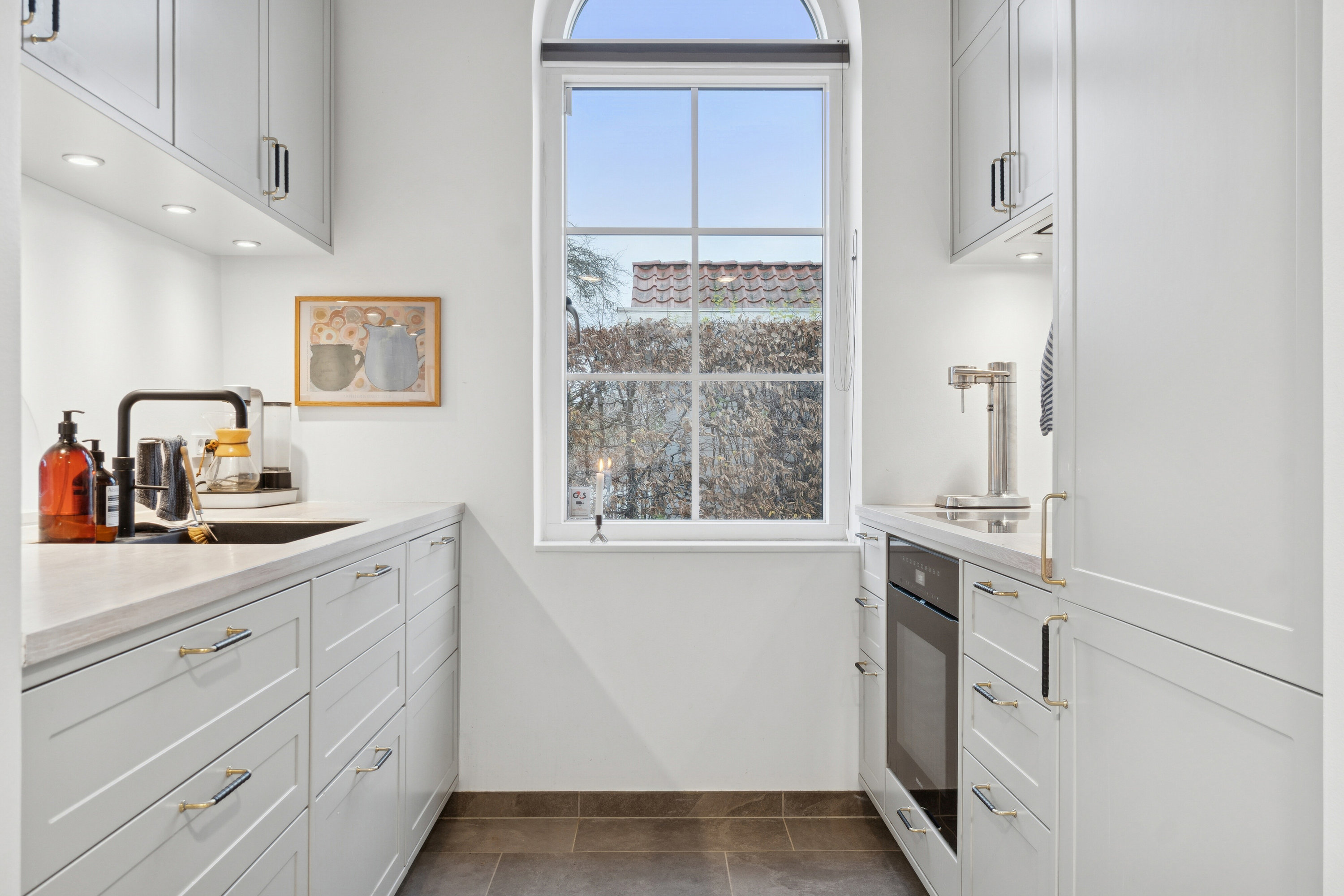 Fremhævet køkken billede i fuldskærmstilstand. Billede af Hjortekærsvej 170, 2800 Kongens Lyngby