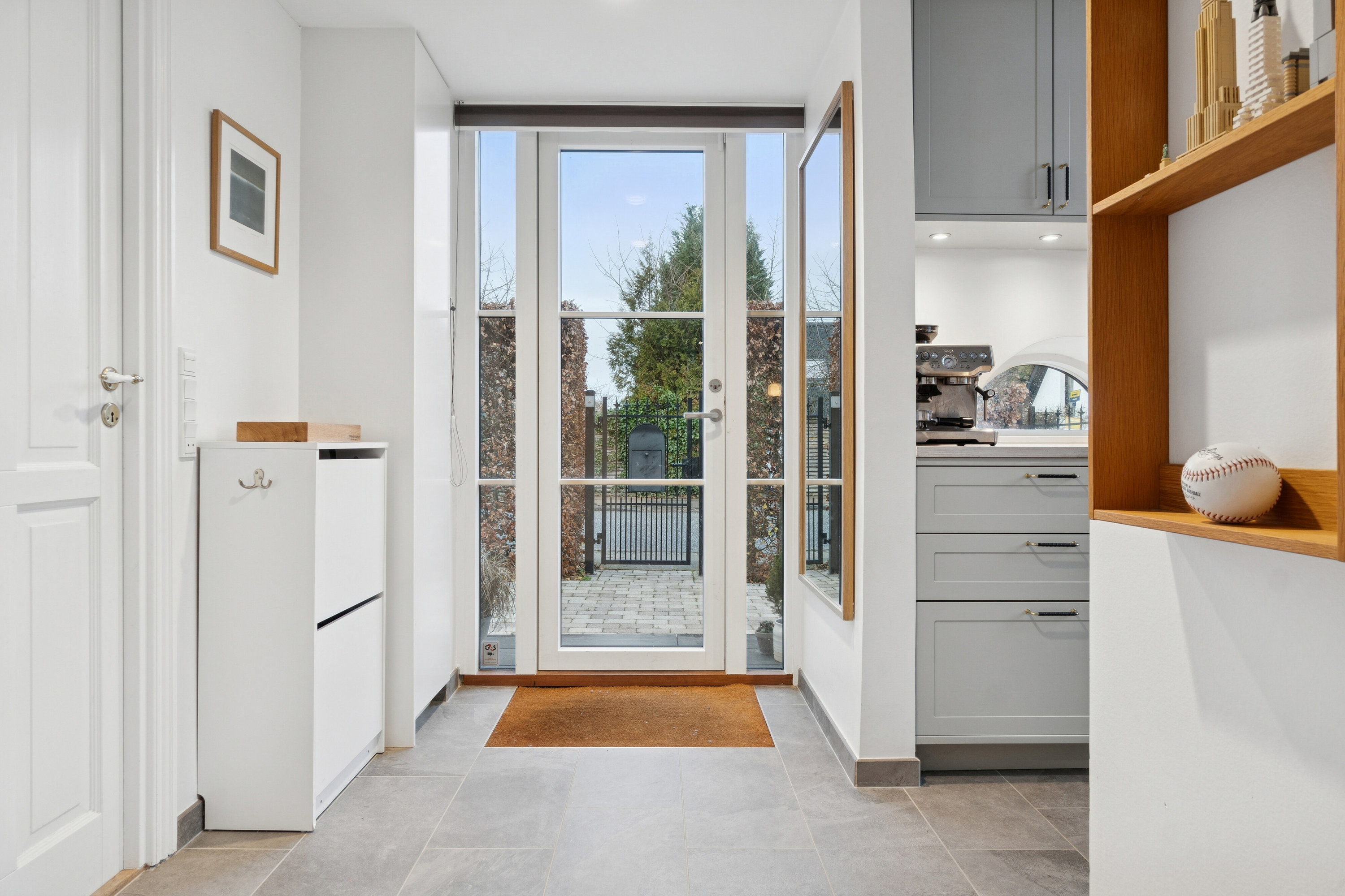 Fremhævet entré billede i fuldskærmstilstand. Billede af Hjortekærsvej 170, 2800 Kongens Lyngby