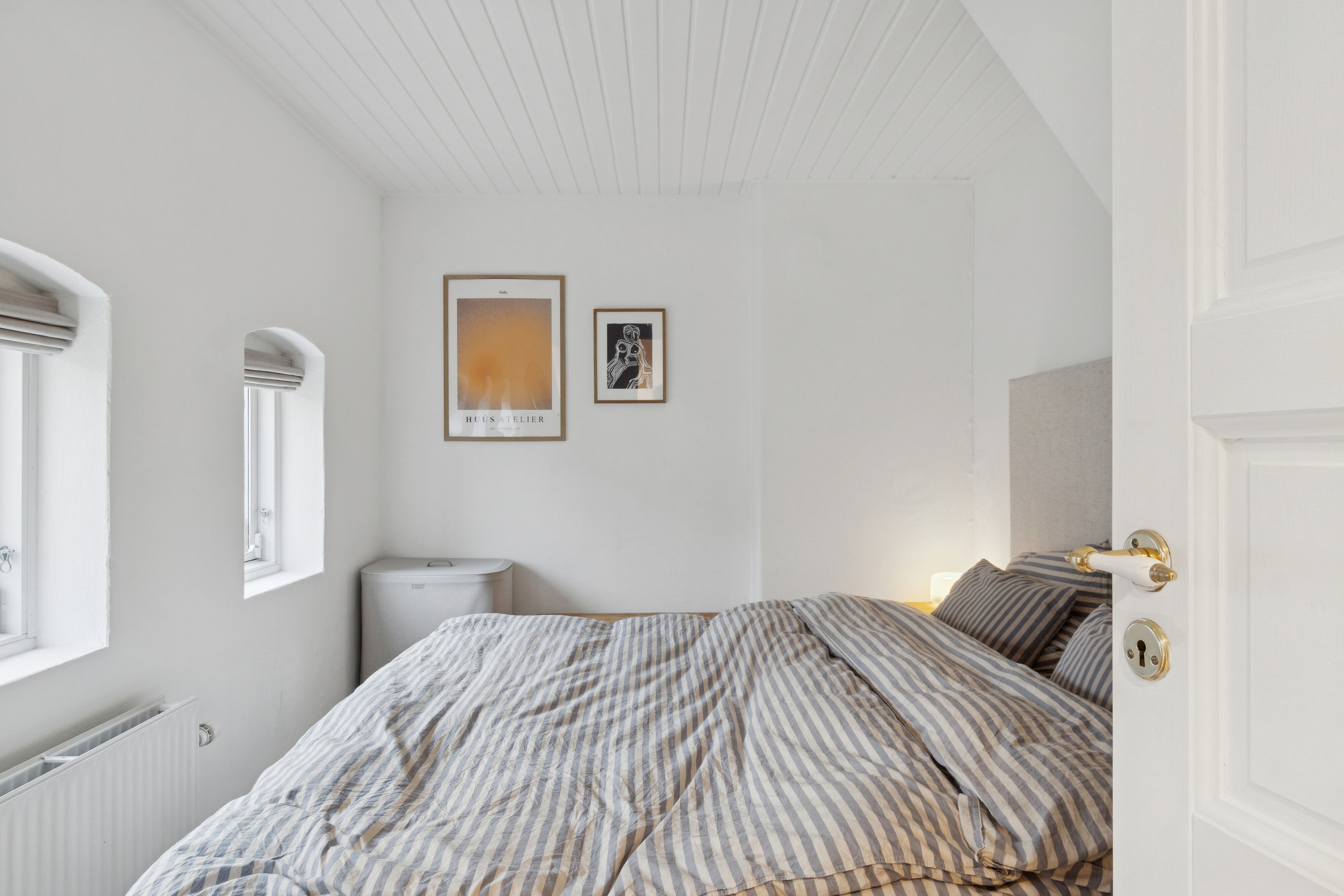 Fremhævet soveværelse billede i fuldskærmstilstand. Billede af Hjortekærsvej 170, 2800 Kongens Lyngby