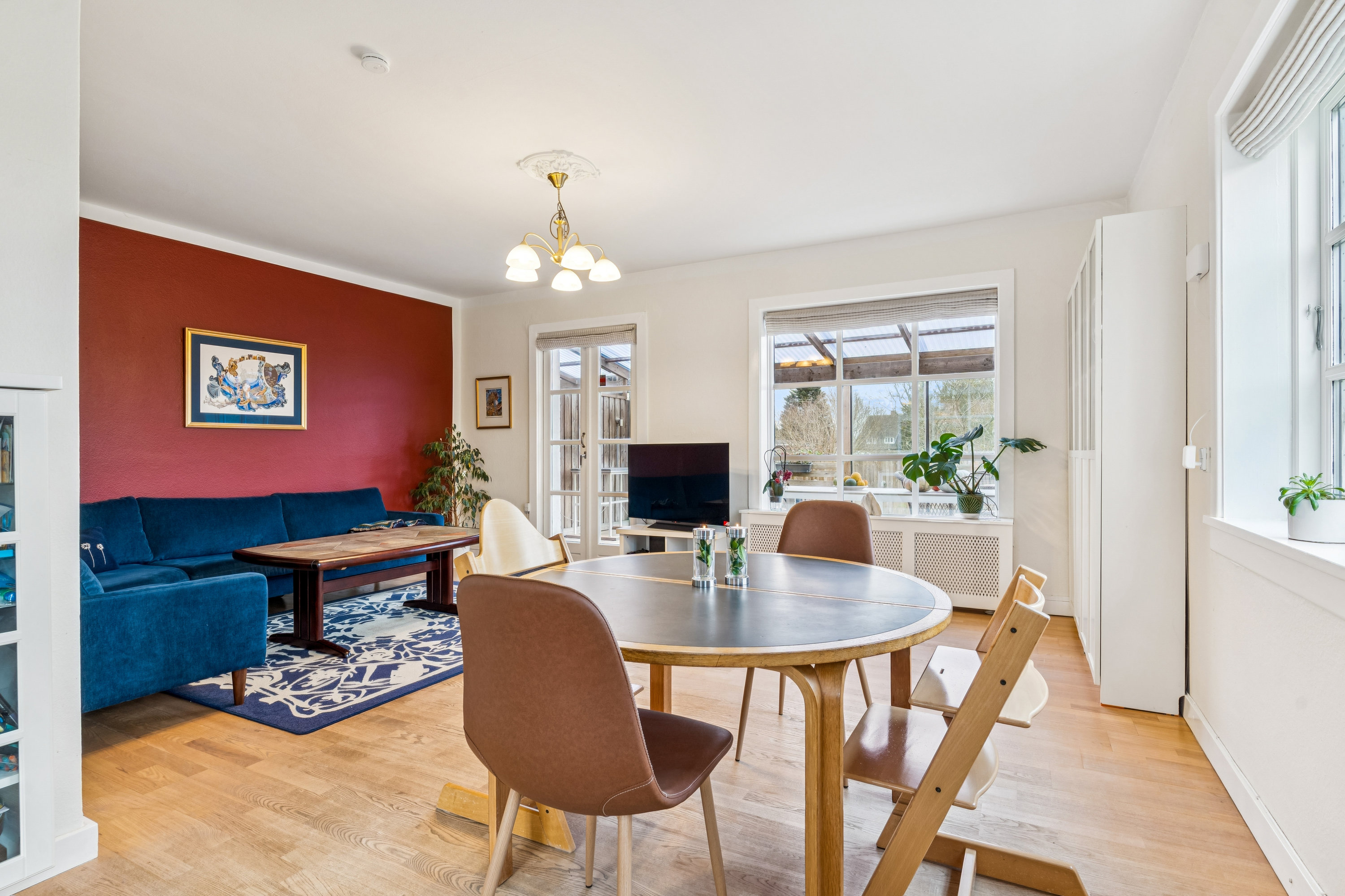 Fremhævet stue billede i fuldskærmstilstand. Billede af Kornmarken 31, 2880 Bagsværd