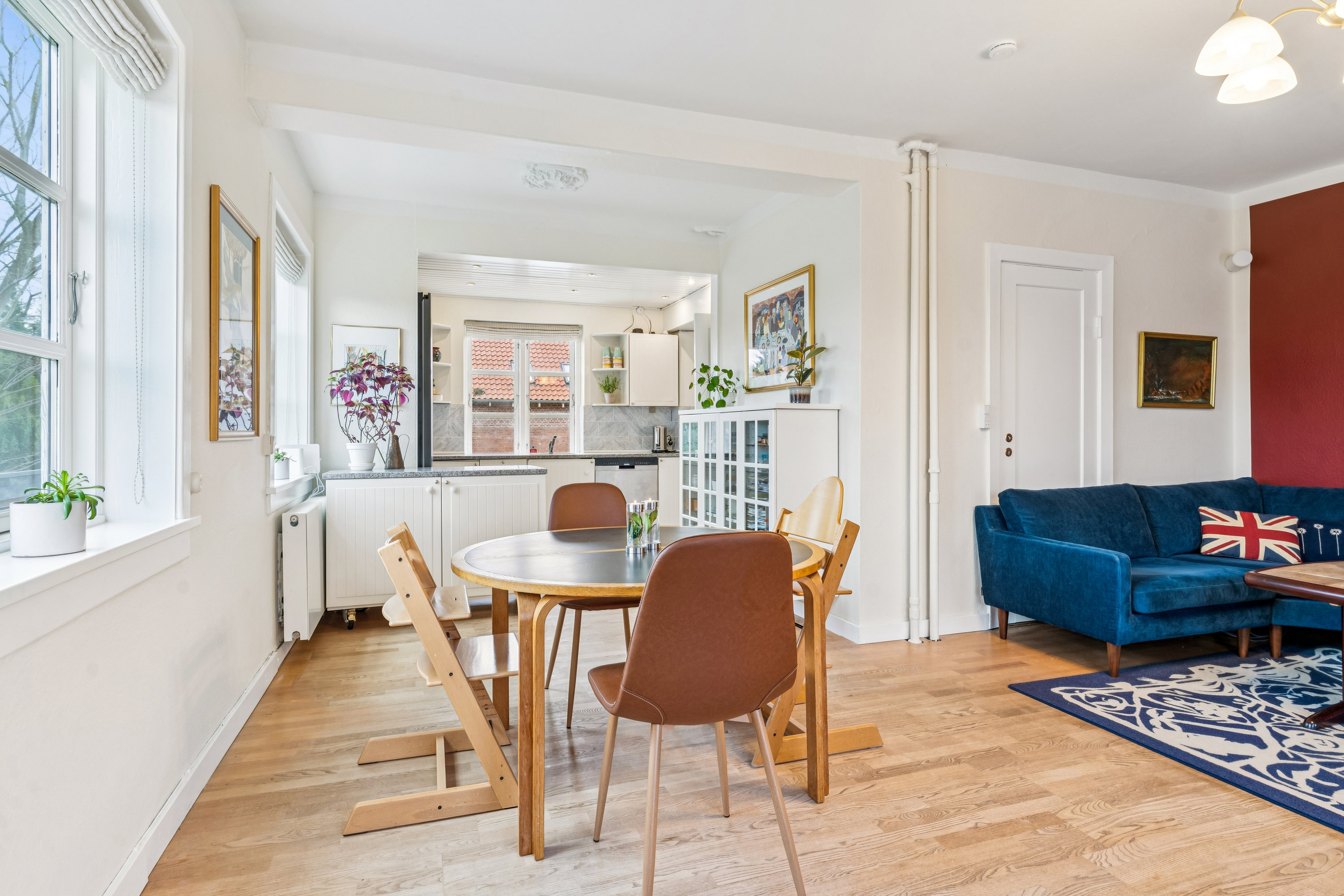 Fremhævet stue billede i fuldskærmstilstand. Billede af Kornmarken 31, 2880 Bagsværd