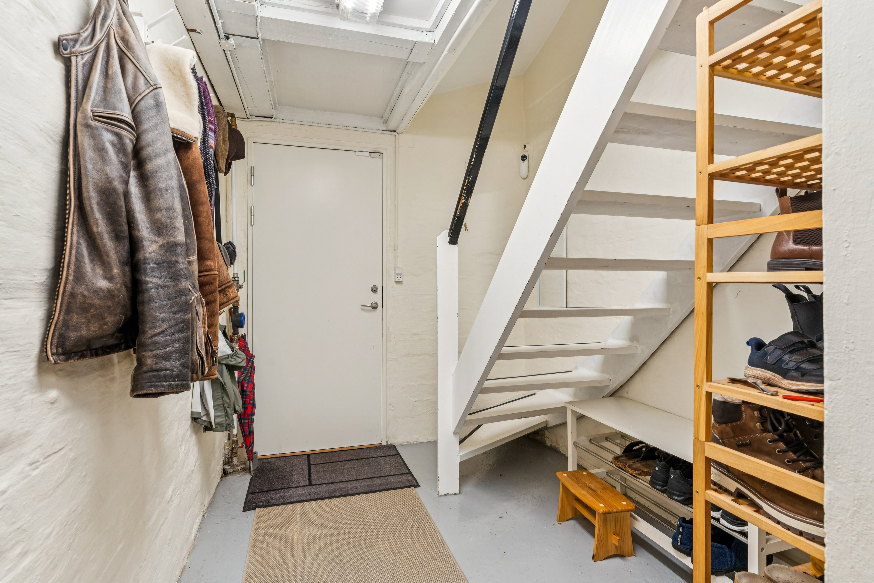 Fremhævet trappe billede i fuldskærmstilstand. Billede af Kornmarken 31, 2880 Bagsværd