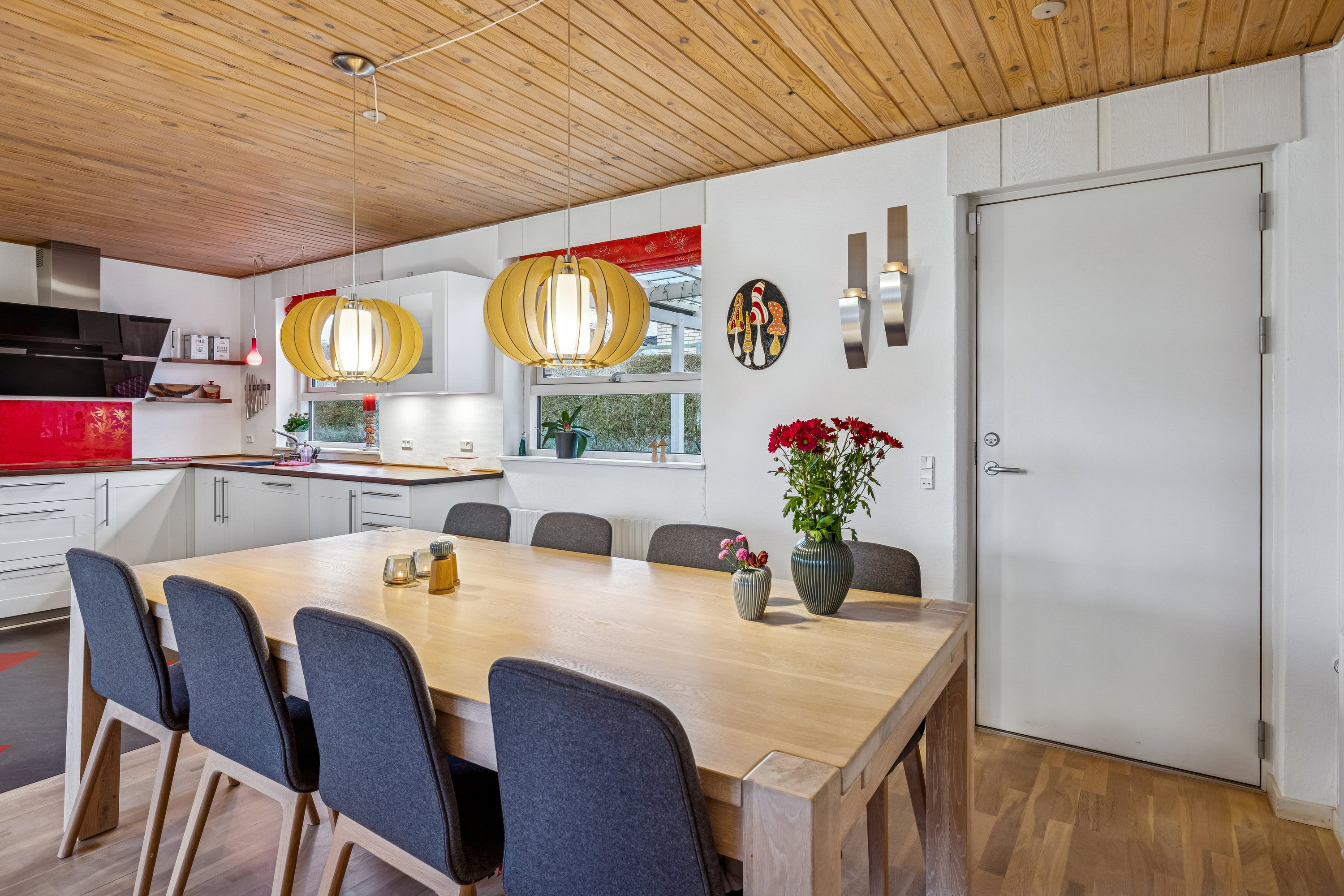 Fremhævet alrum billede i fuldskærmstilstand. Billede af Solbakken 5, Ugelbølle, 8410 Rønde