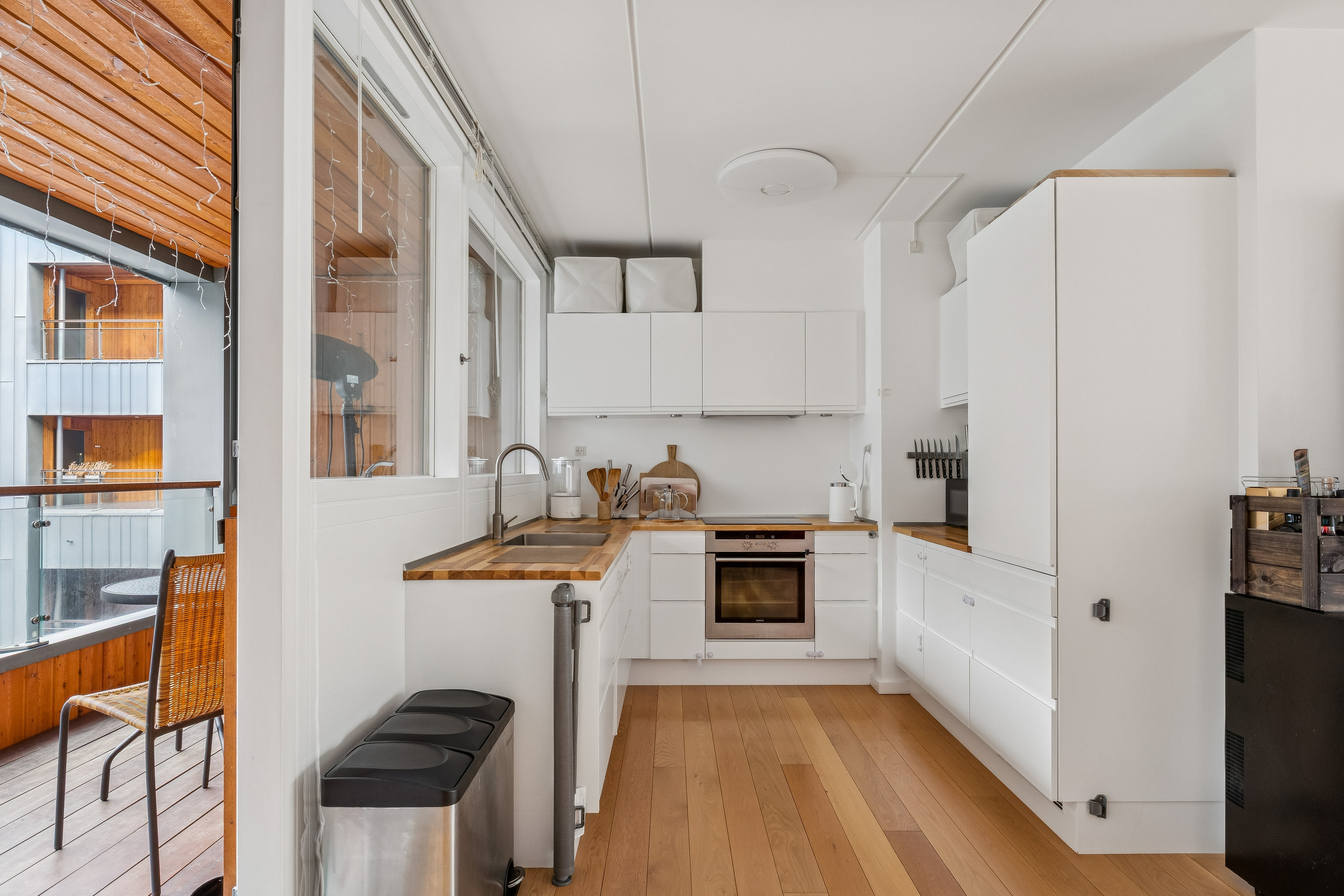 Fremhævet køkken billede i fuldskærmstilstand. Billede af Amerika Plads 18, 3. 3., 2100 København Ø