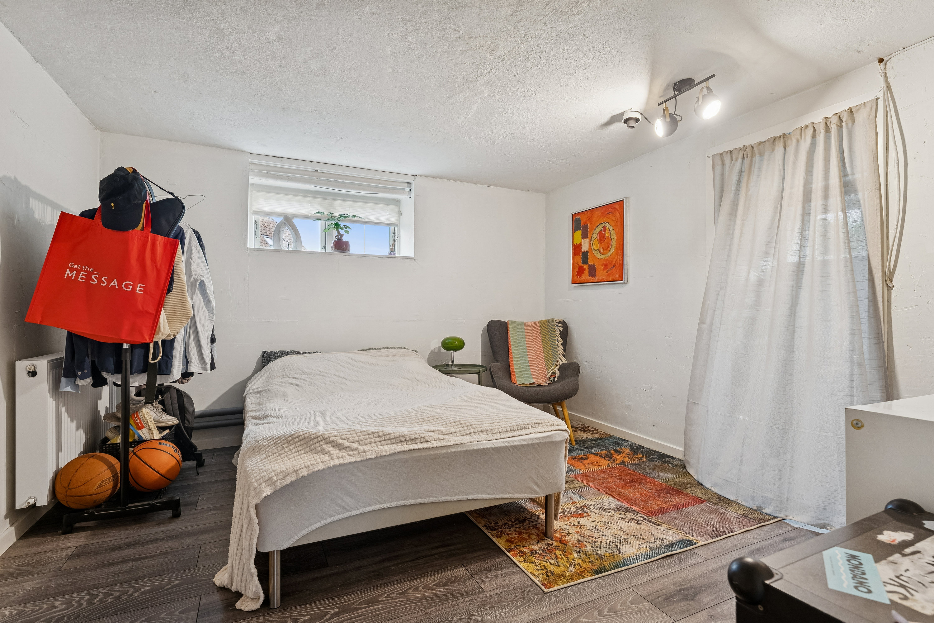 Fremhævet værelse billede i fuldskærmstilstand. Billede af Fælledvej 11, 8870 Langå